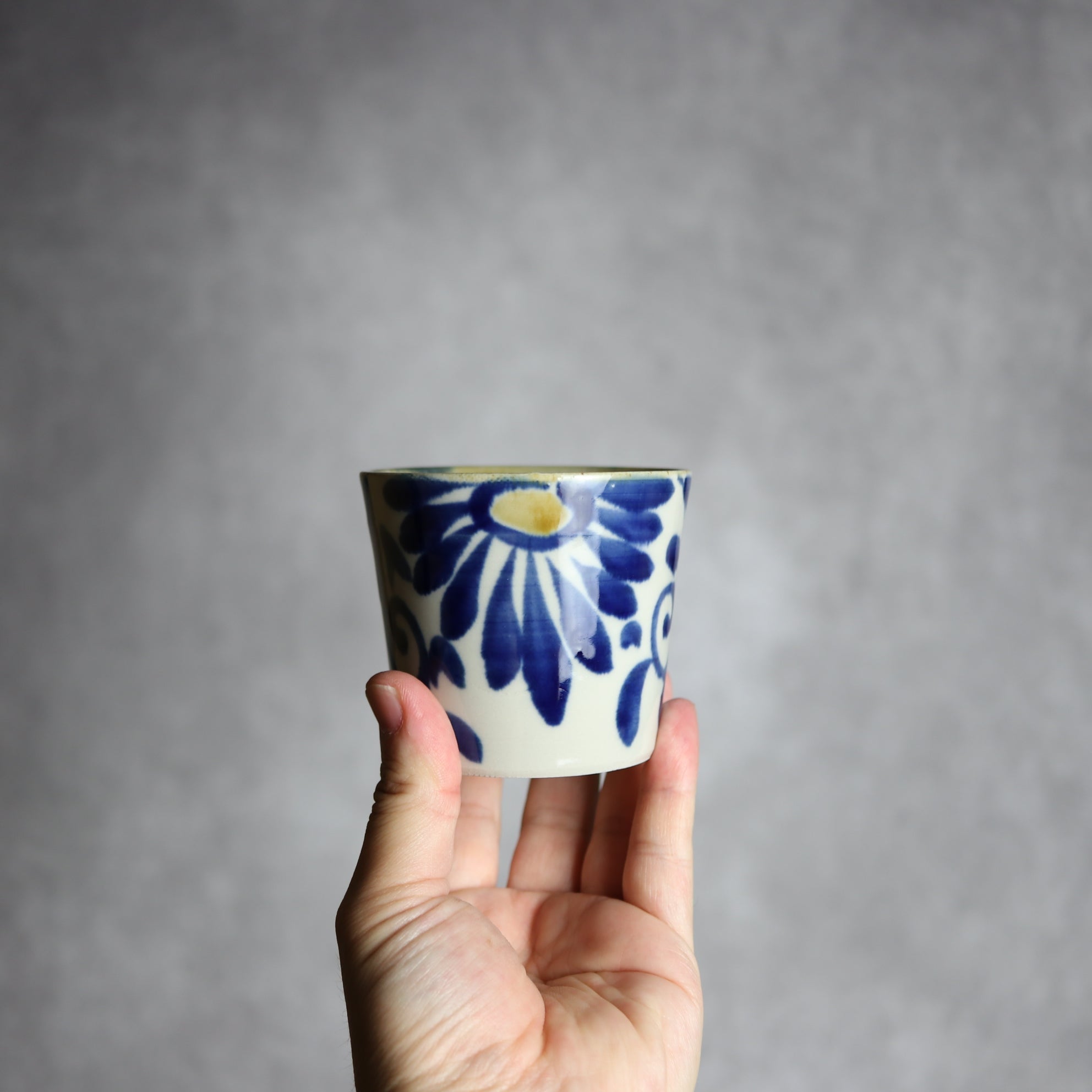 そば猪口2 飴 呉須釉 菊唐草 やちむん 陶器 拓美窯 やちむん 陶器.