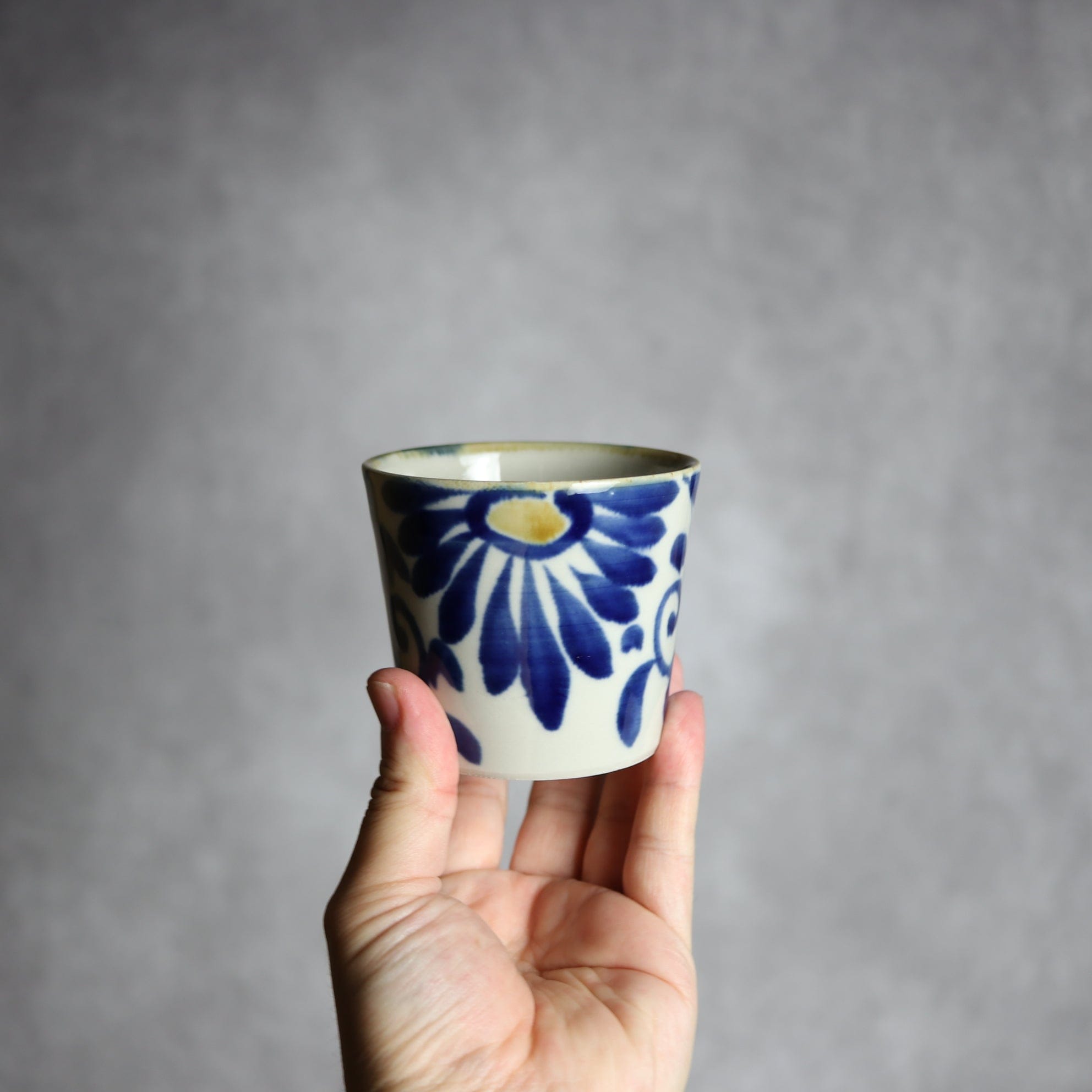 そば猪口2 飴 呉須釉 菊唐草 やちむん 陶器 拓美窯 やちむん 陶器.