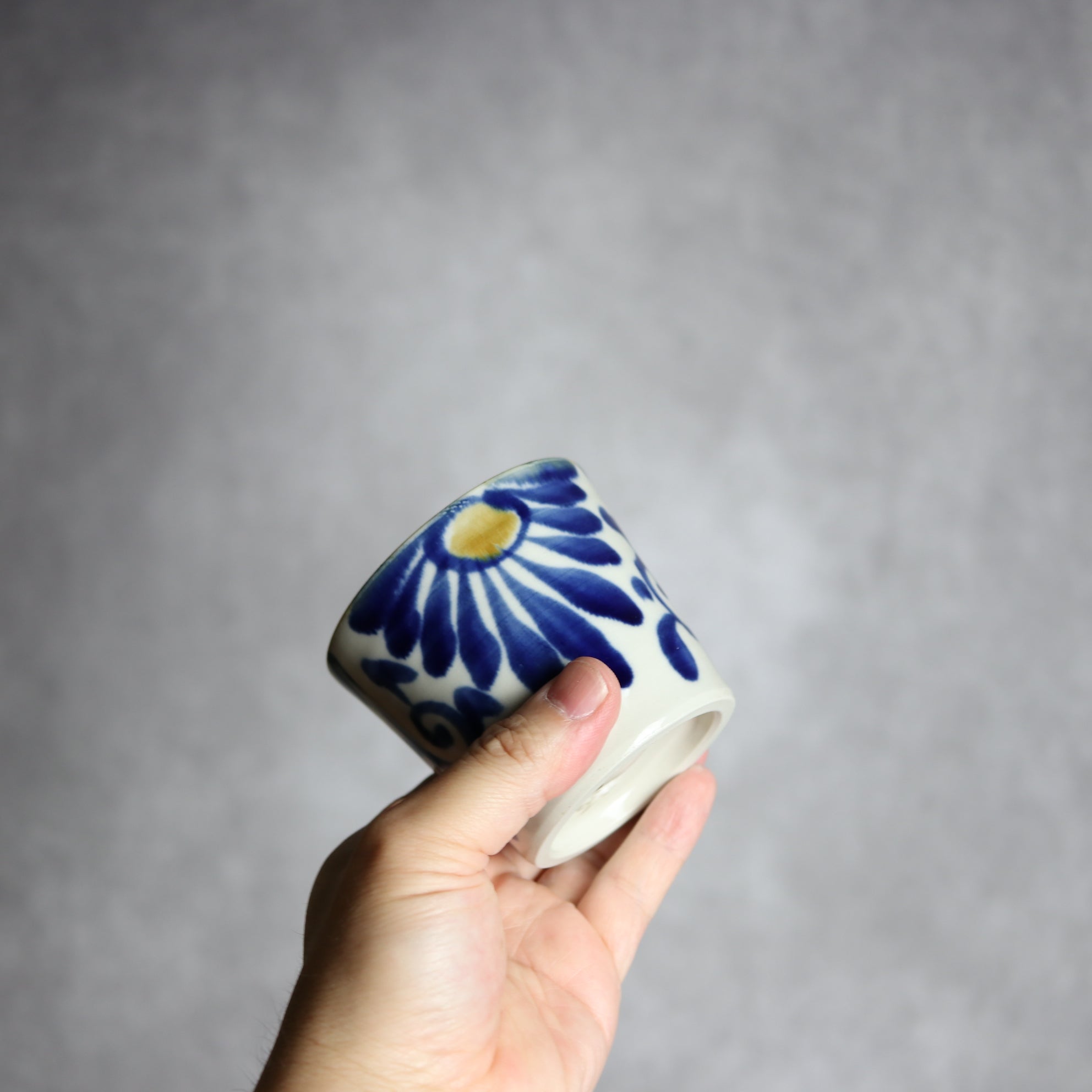 そば猪口2 飴 呉須釉 菊唐草 やちむん 陶器 拓美窯 やちむん 陶器.