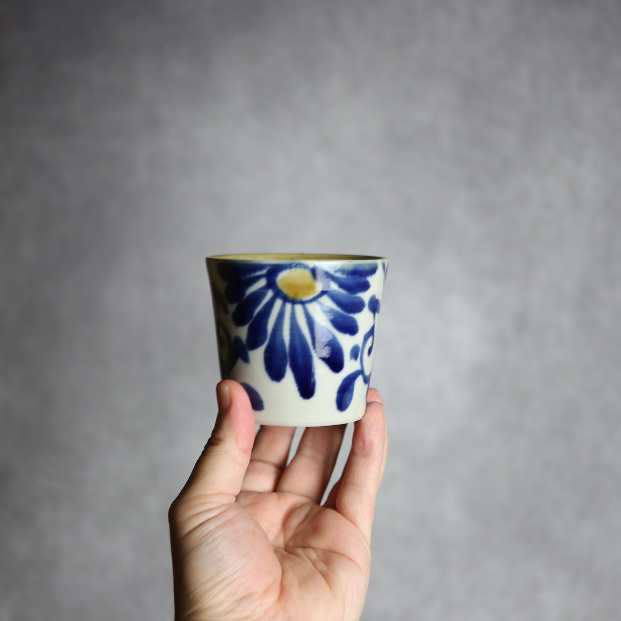 そば猪口2 飴 呉須釉 菊唐草 やちむん 陶器 拓美窯 やちむん 陶器.