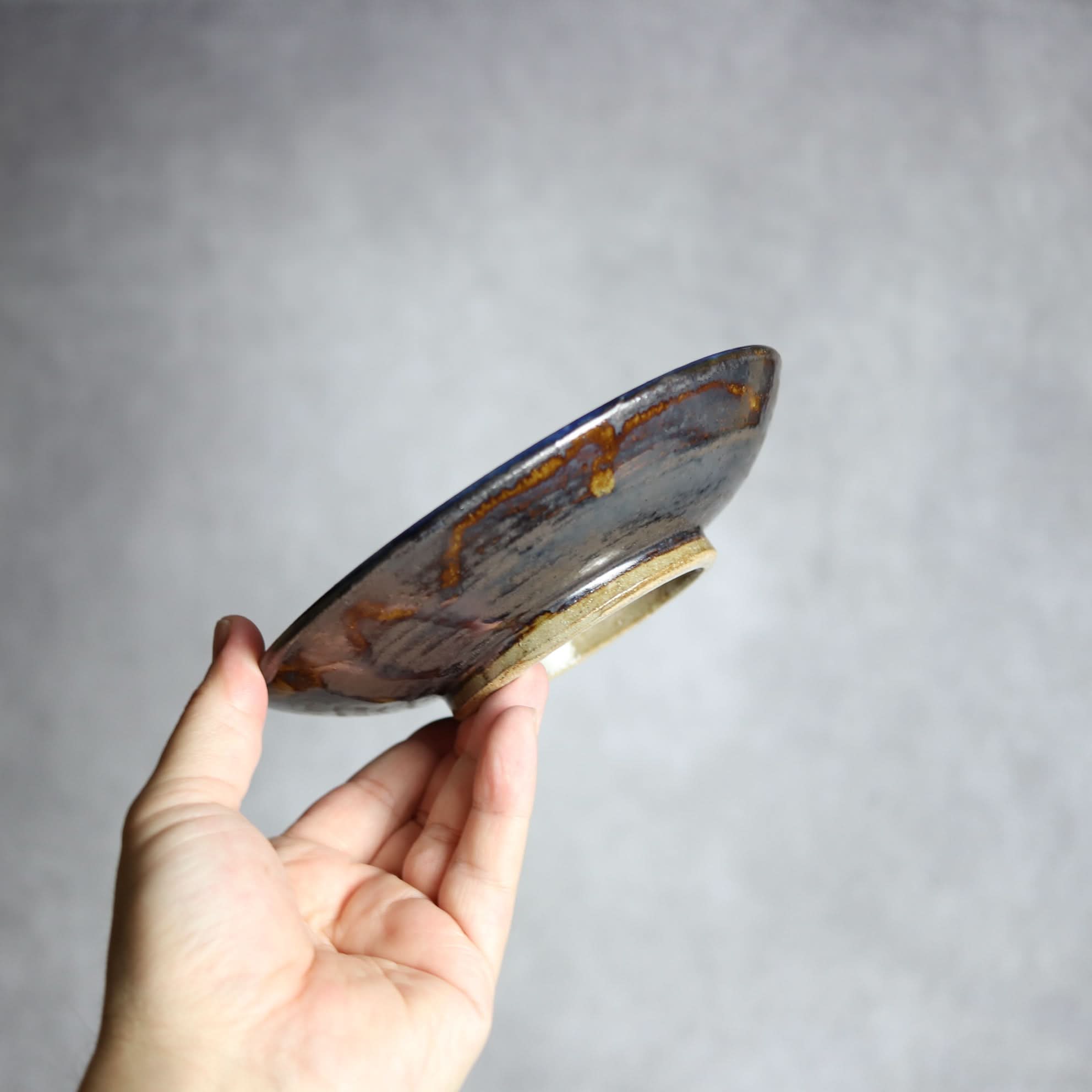 5寸皿1 飴 呉須釉 鳥 やちむん 陶器 拓美窯 やちむん 陶器.