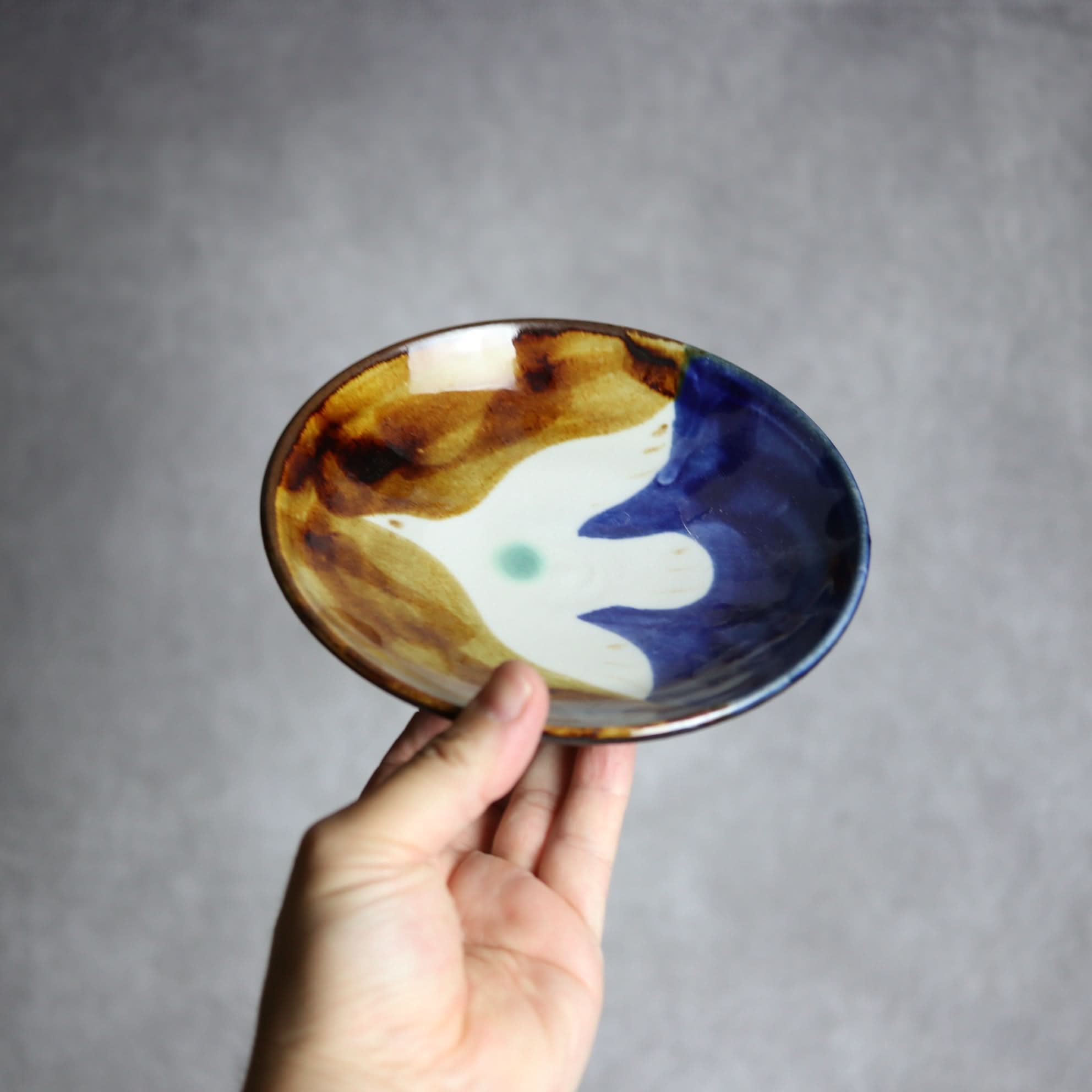 5寸皿1 飴 呉須釉 鳥 やちむん 陶器 拓美窯 やちむん 陶器.