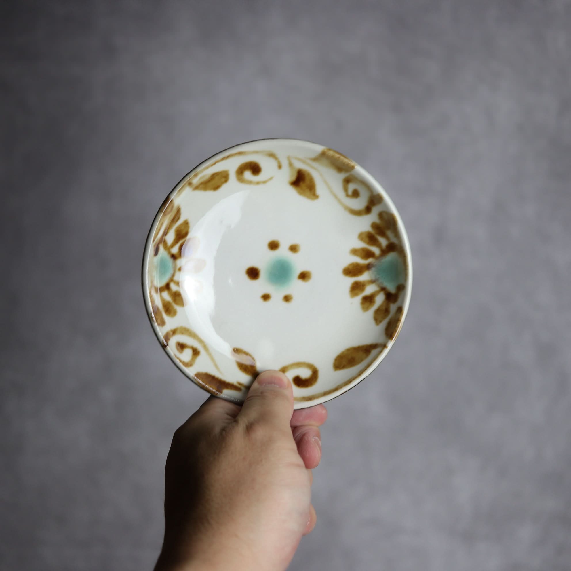 4寸皿1 三彩 菊唐草 やちむん 陶器 拓美窯 やちむん 陶器.