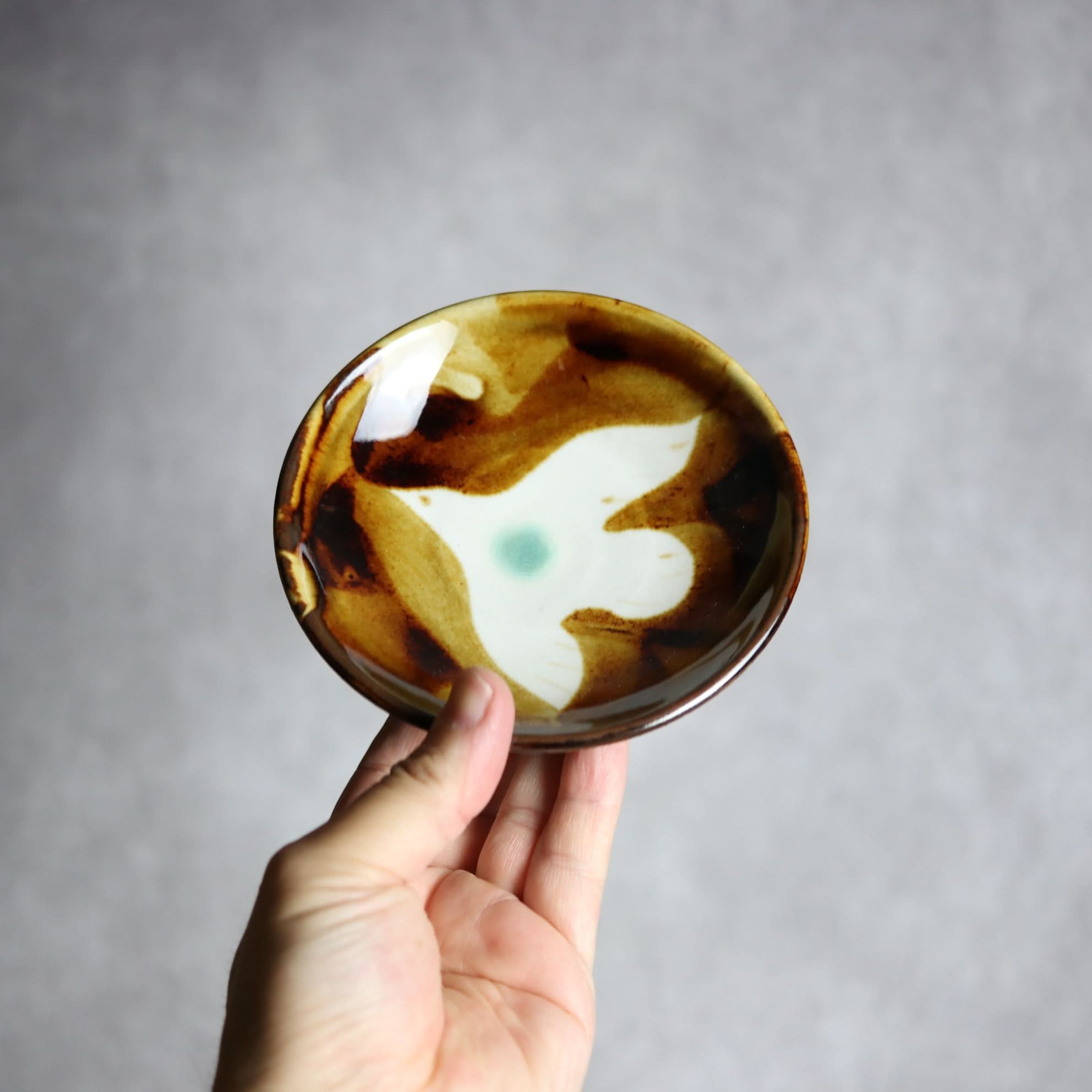 4寸皿1 飴釉 鳥 やちむん 陶器 拓美窯 やちむん 陶器.