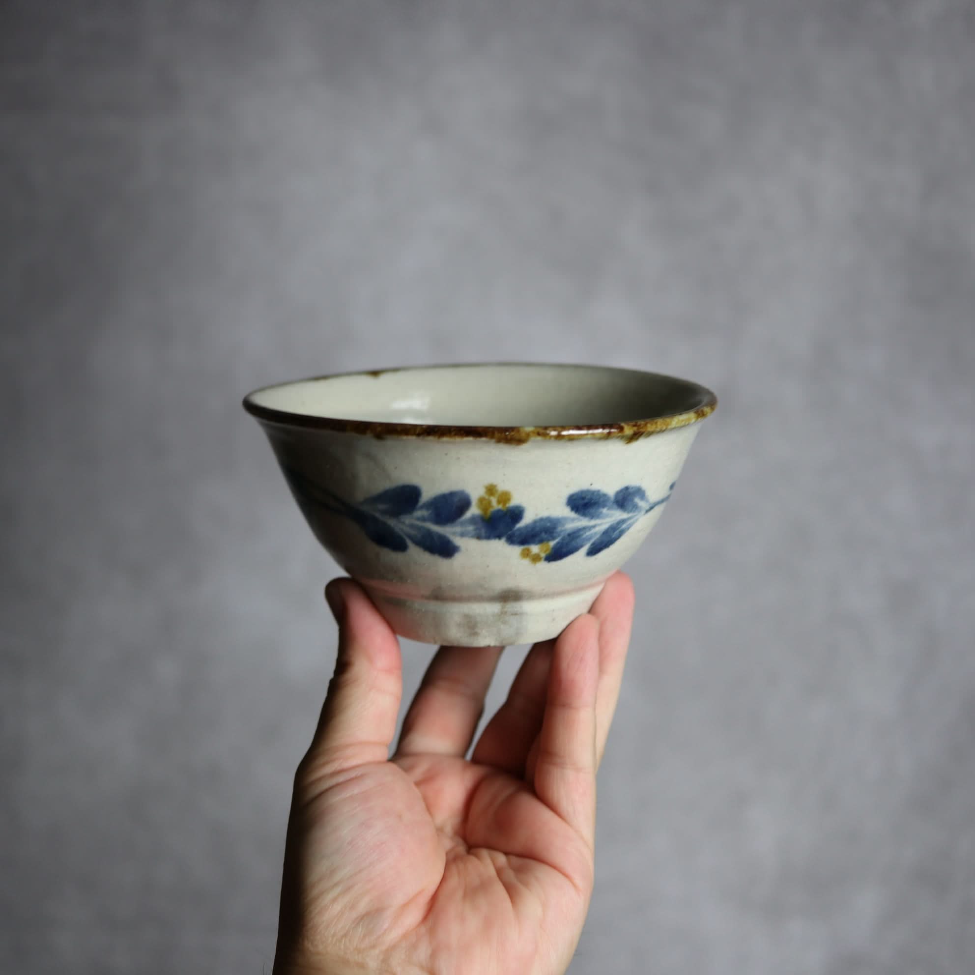 4寸マカイ1 飴 呉須釉 花 やちむん 陶器 やちむん工房 mug 陶器.