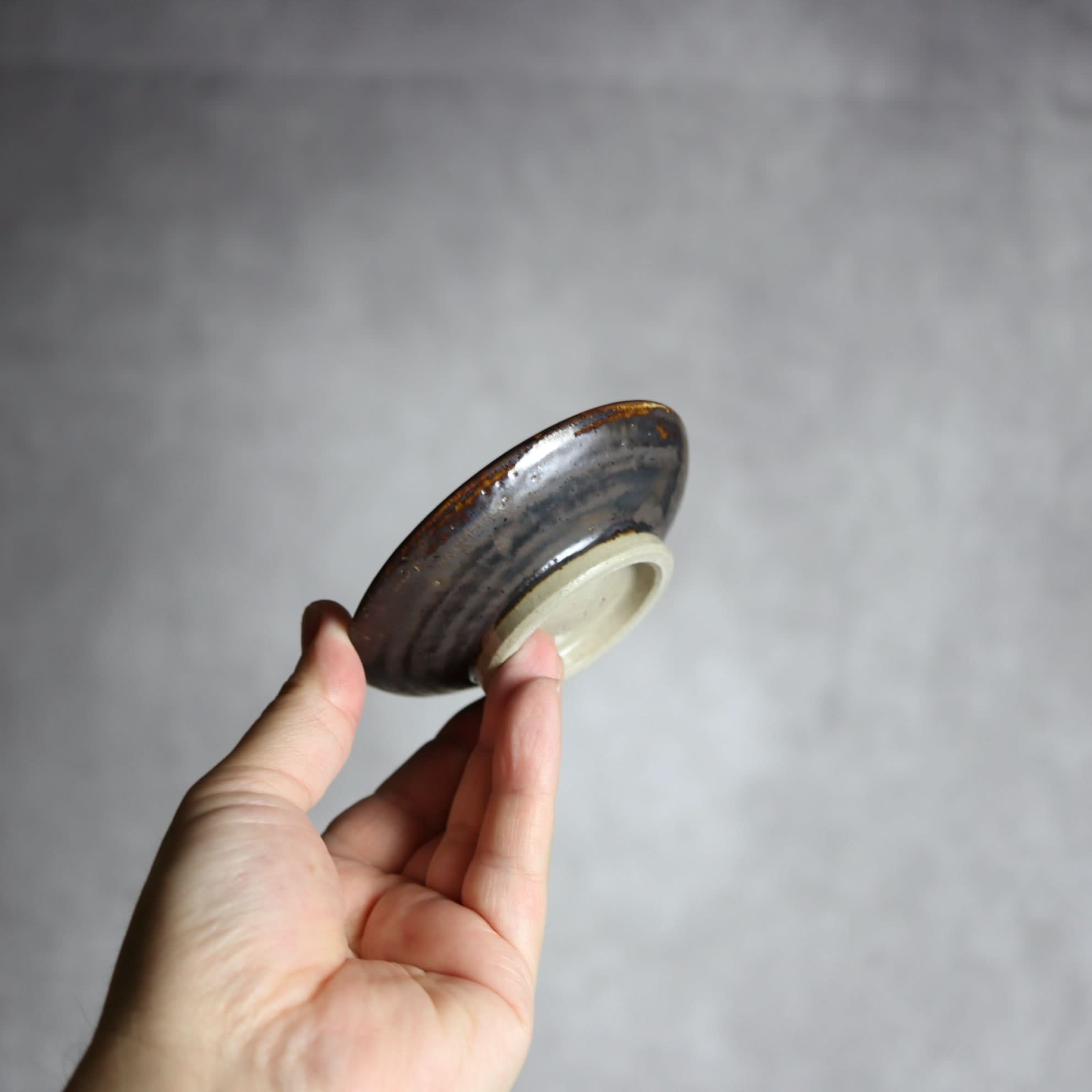 3寸皿1飴釉 鳥 やちむん 陶器 拓美窯 やちむん 陶器.