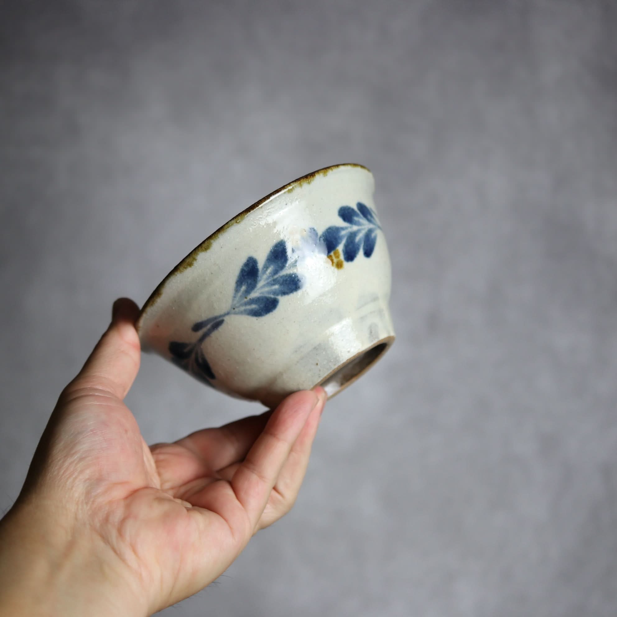 4寸マカイ1 飴 呉須釉 花 やちむん 陶器 やちむん工房 mug 陶器.