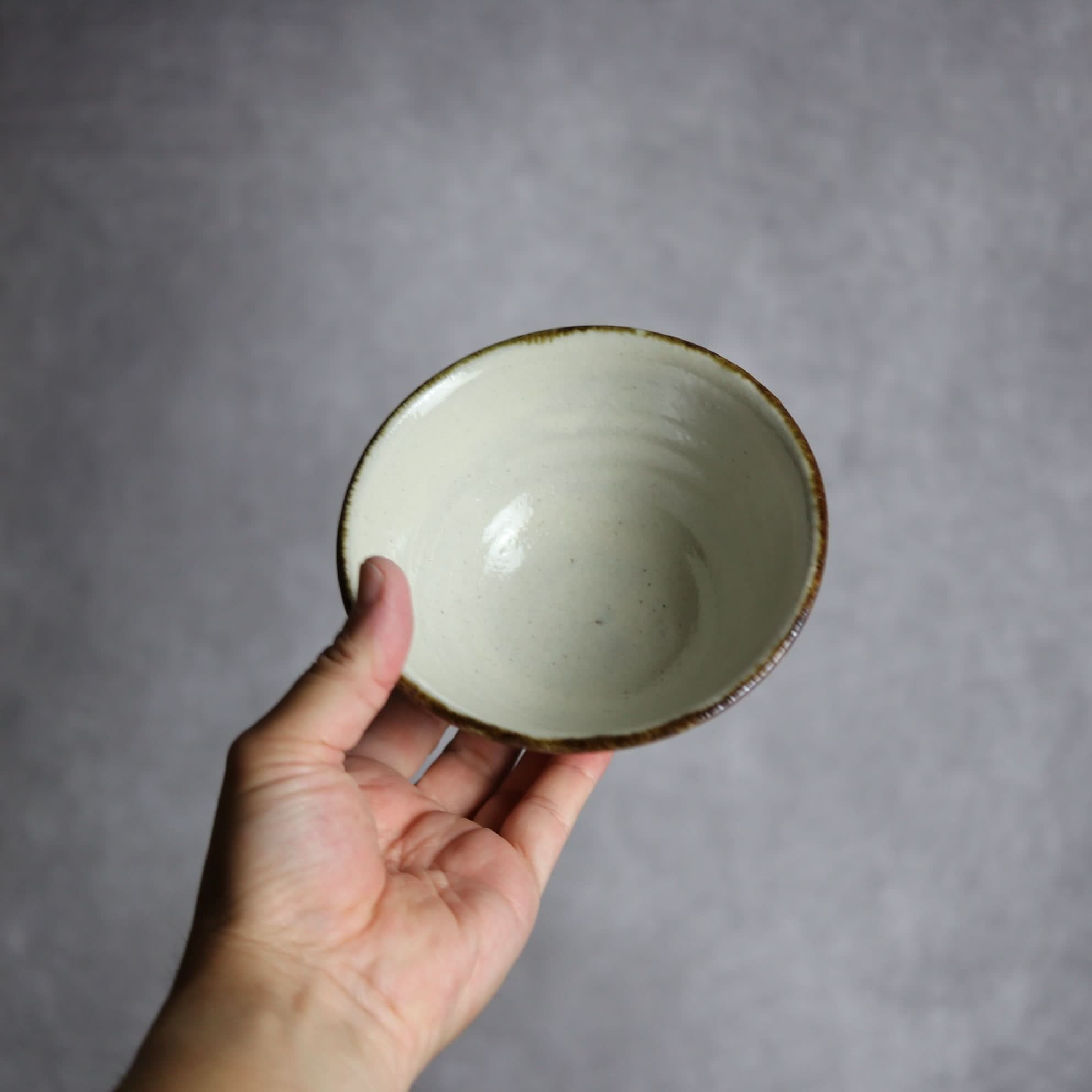 4寸マカイ1 飴 呉須釉 花 やちむん 陶器 やちむん工房 mug 陶器.