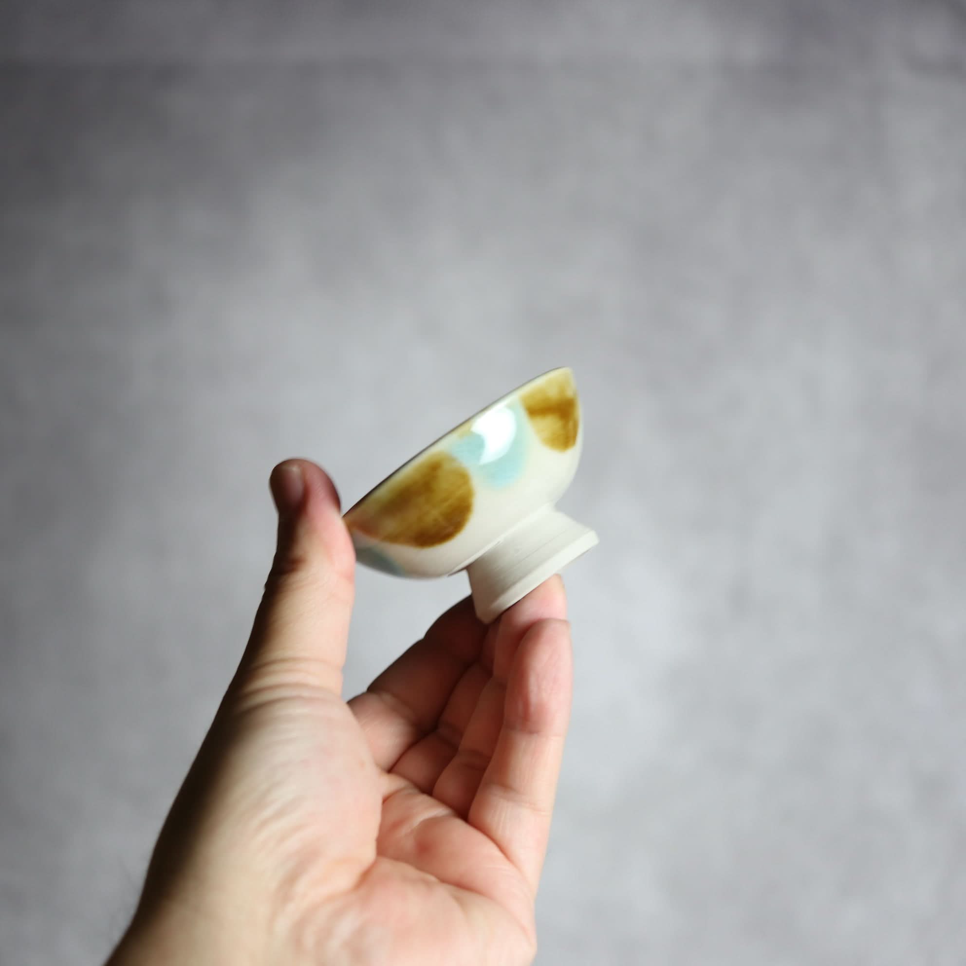 ぐい呑1 三彩 ストライプ やちむん 陶器 拓美窯 やちむん 陶器.