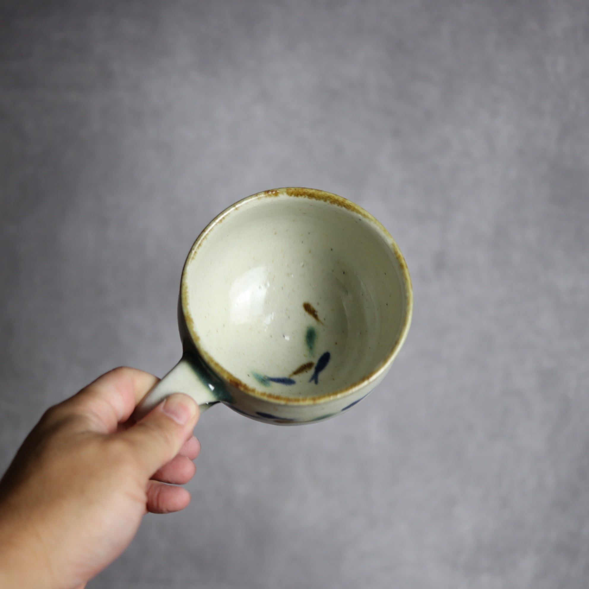 スープカップ1 三彩 魚 やちむん 陶器 やちむん工房 mug