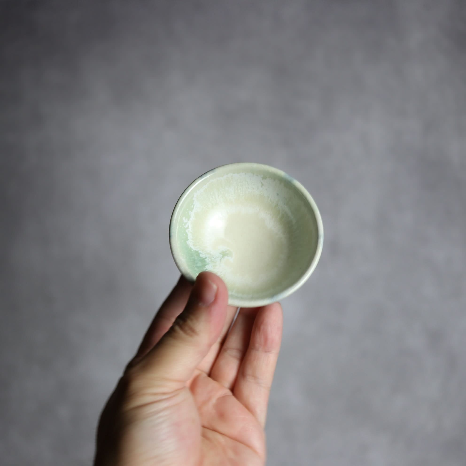 ぐい呑1 三彩 掛釉 やちむん 陶器 拓美窯 やちむん 陶器.