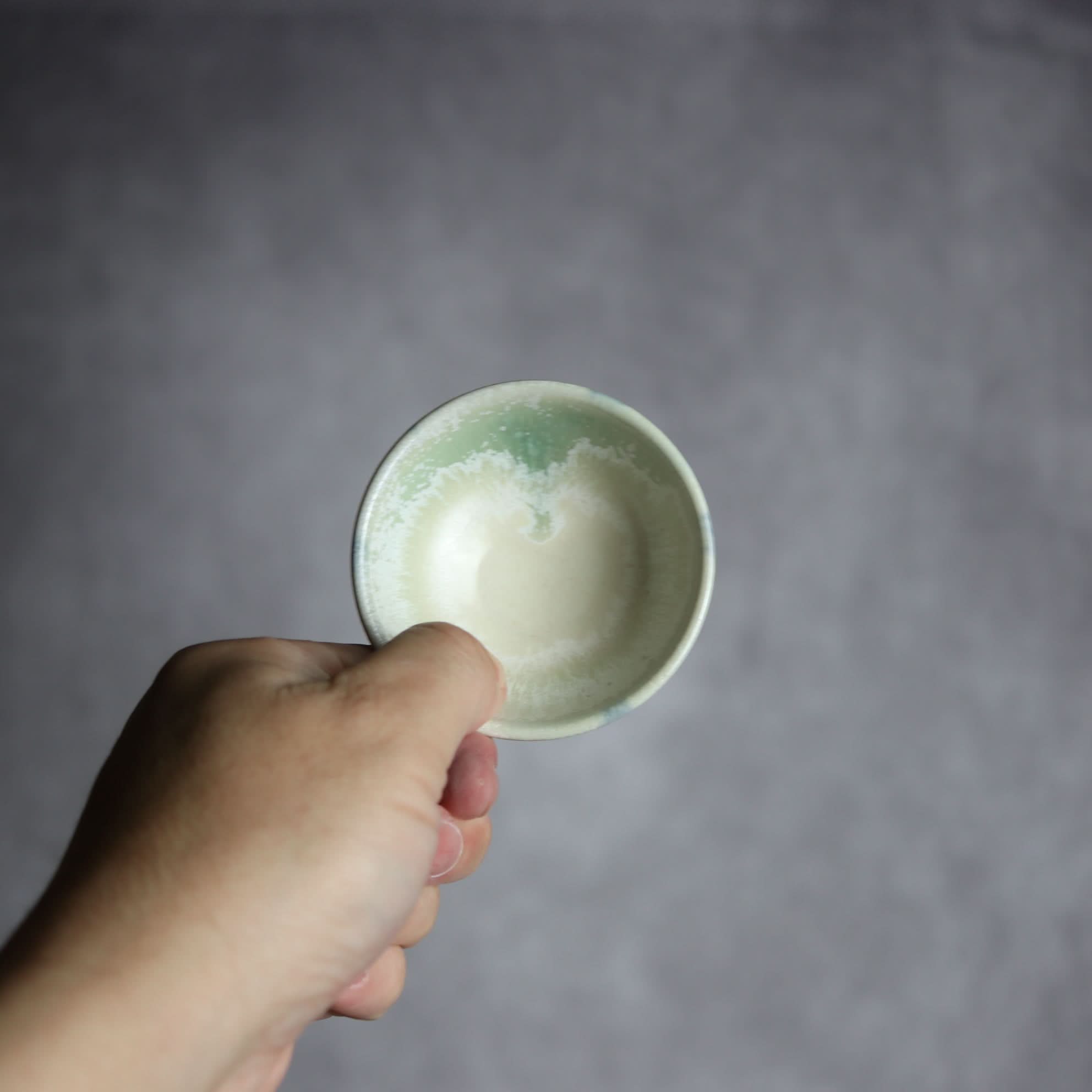 ぐい呑1 三彩 掛釉 やちむん 陶器 拓美窯 やちむん 陶器.