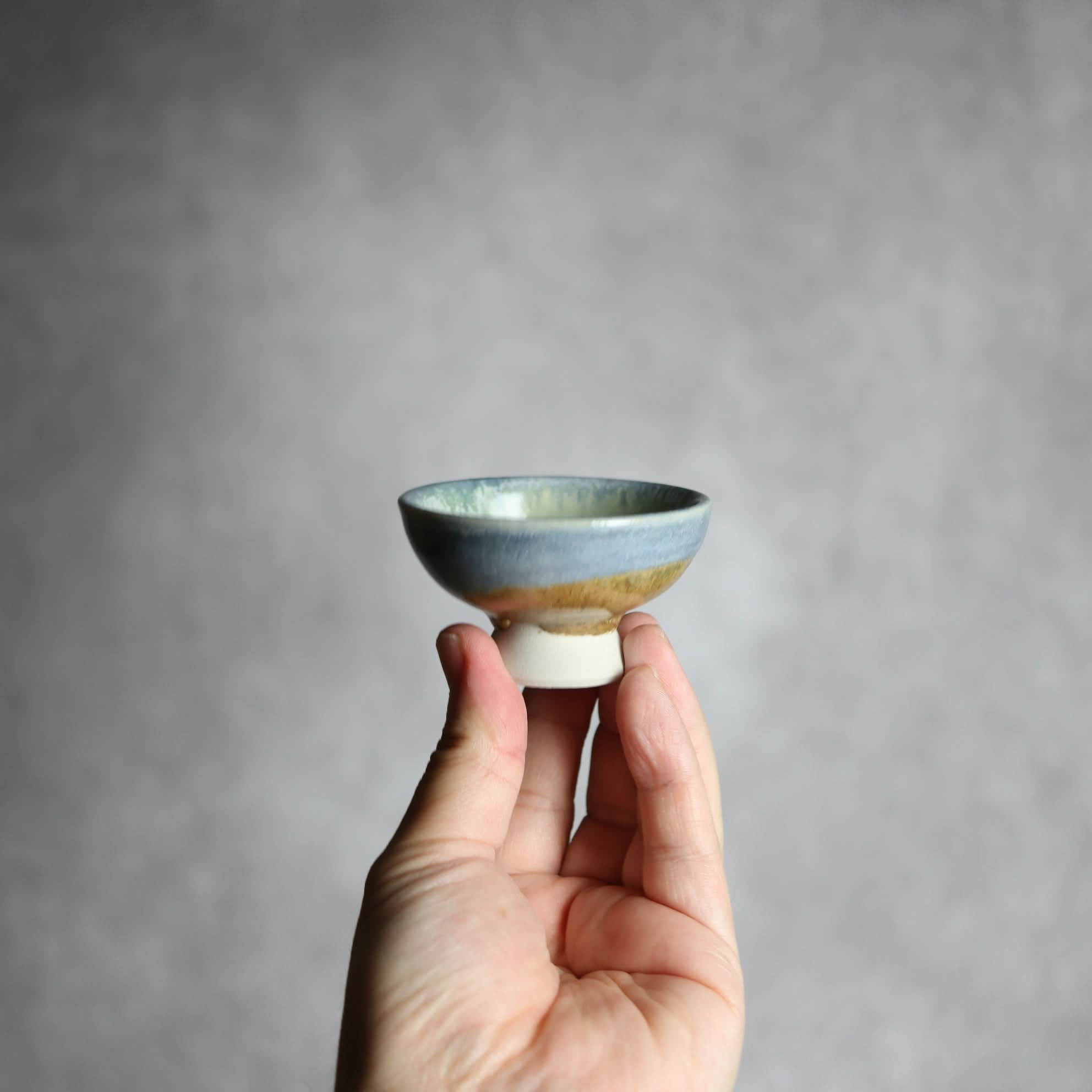 ぐい呑1 青釉 掛釉 やちむん 陶器 拓美窯 やちむん 陶器.