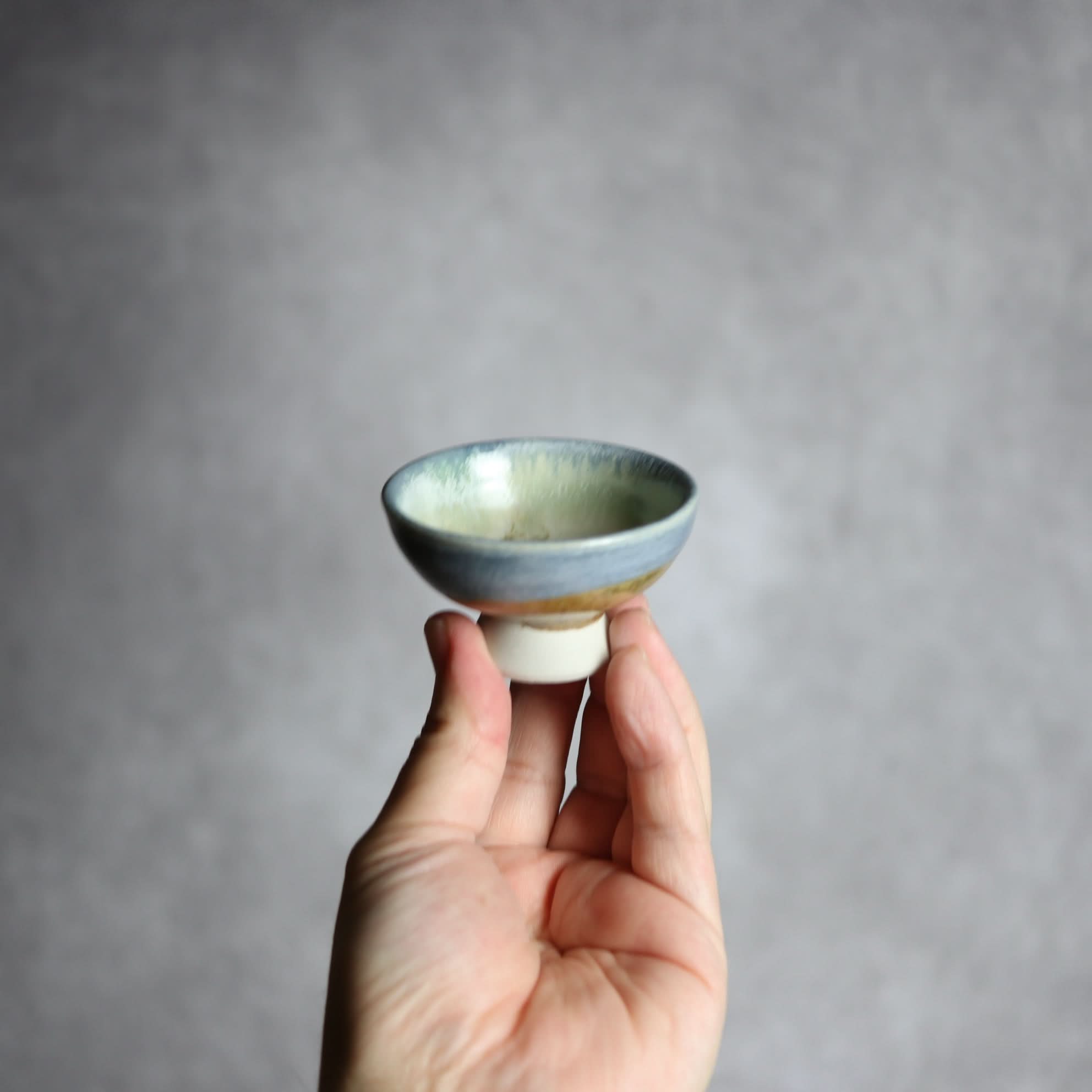 ぐい呑1 青釉 掛釉 やちむん 陶器 拓美窯 やちむん 陶器.