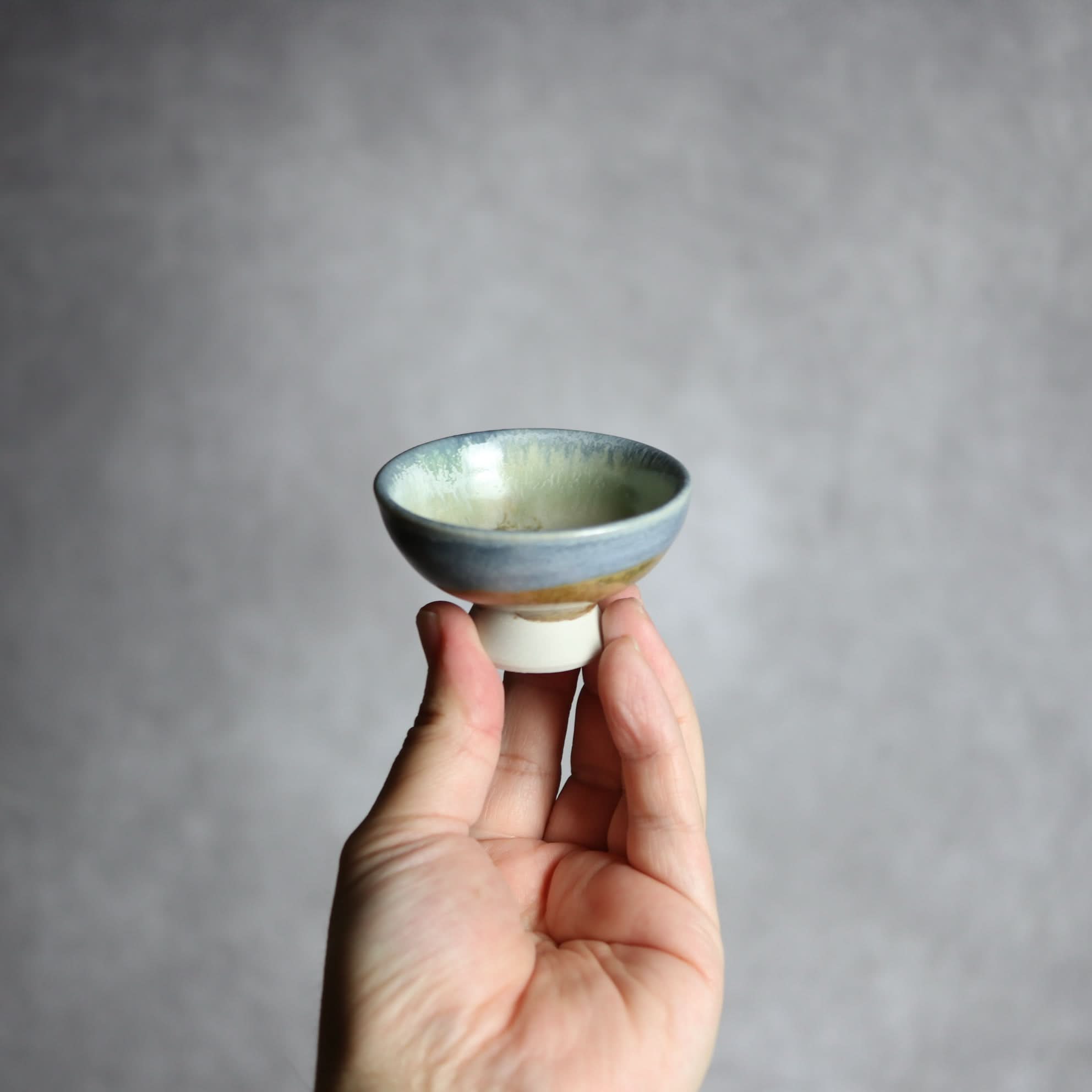 ぐい呑1 青釉 掛釉 やちむん 陶器 拓美窯 やちむん 陶器.