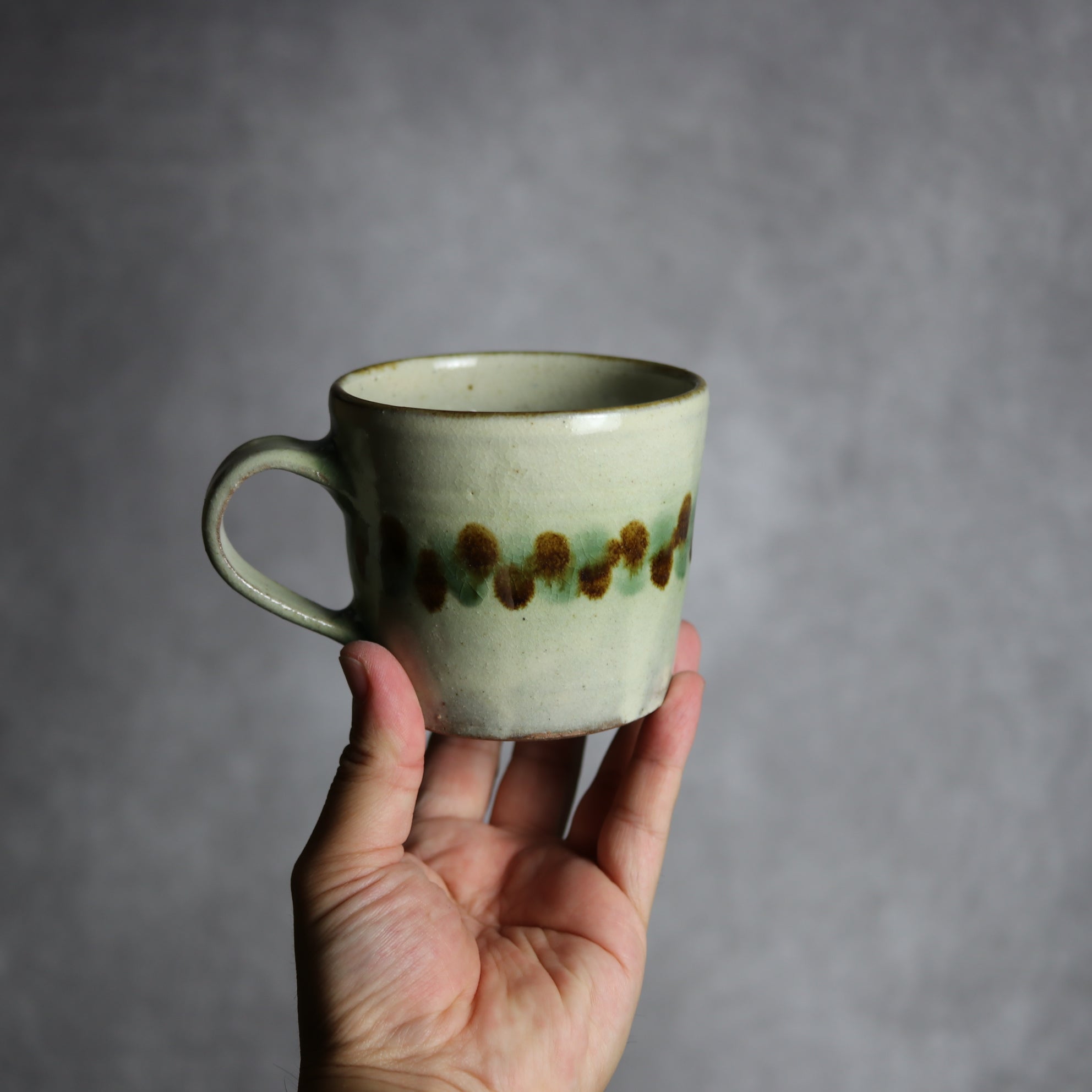 マグカップ2 三彩 点打 やちむん 陶器 やちむん工房 mug
