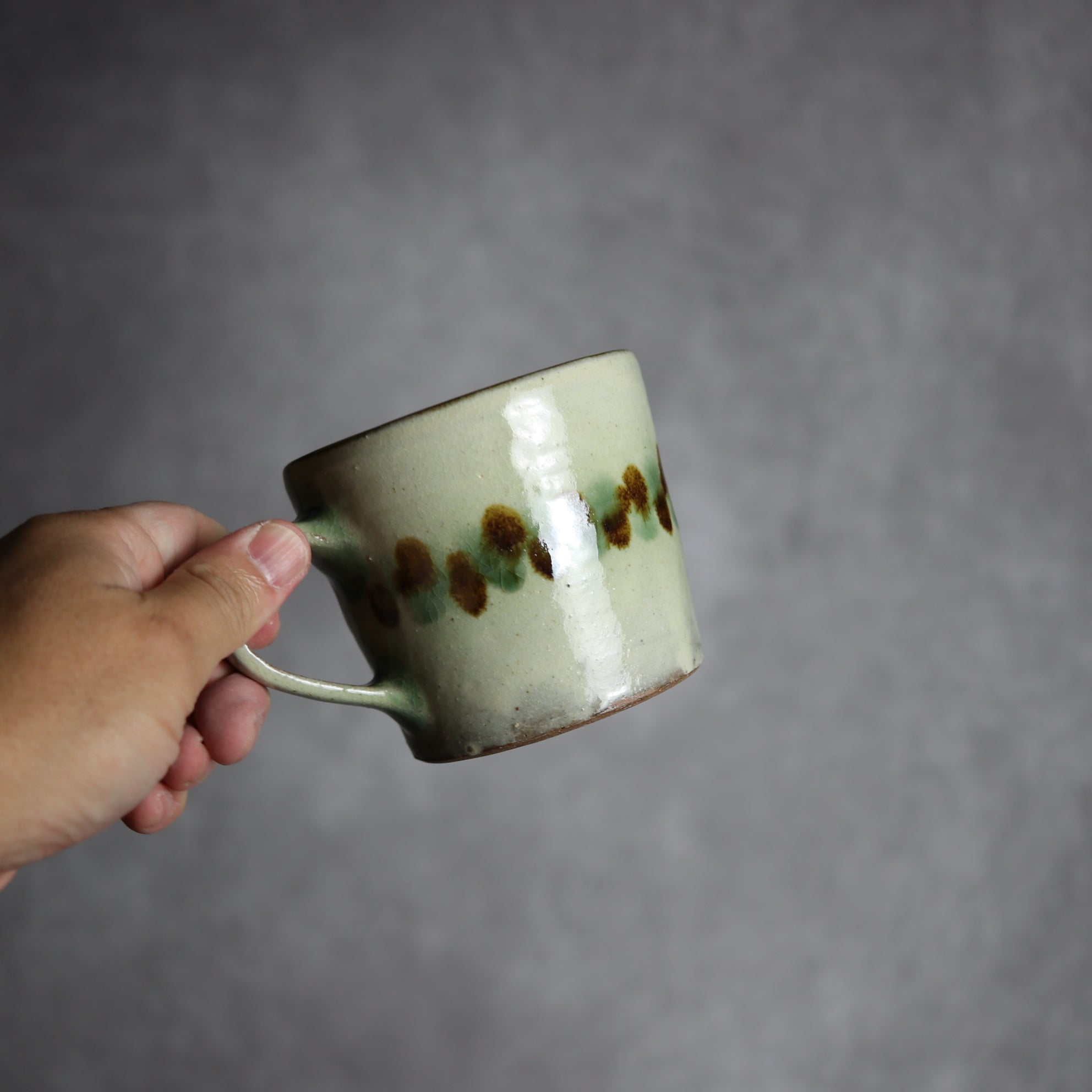 マグカップ2 三彩 点打 やちむん 陶器 やちむん工房 mug