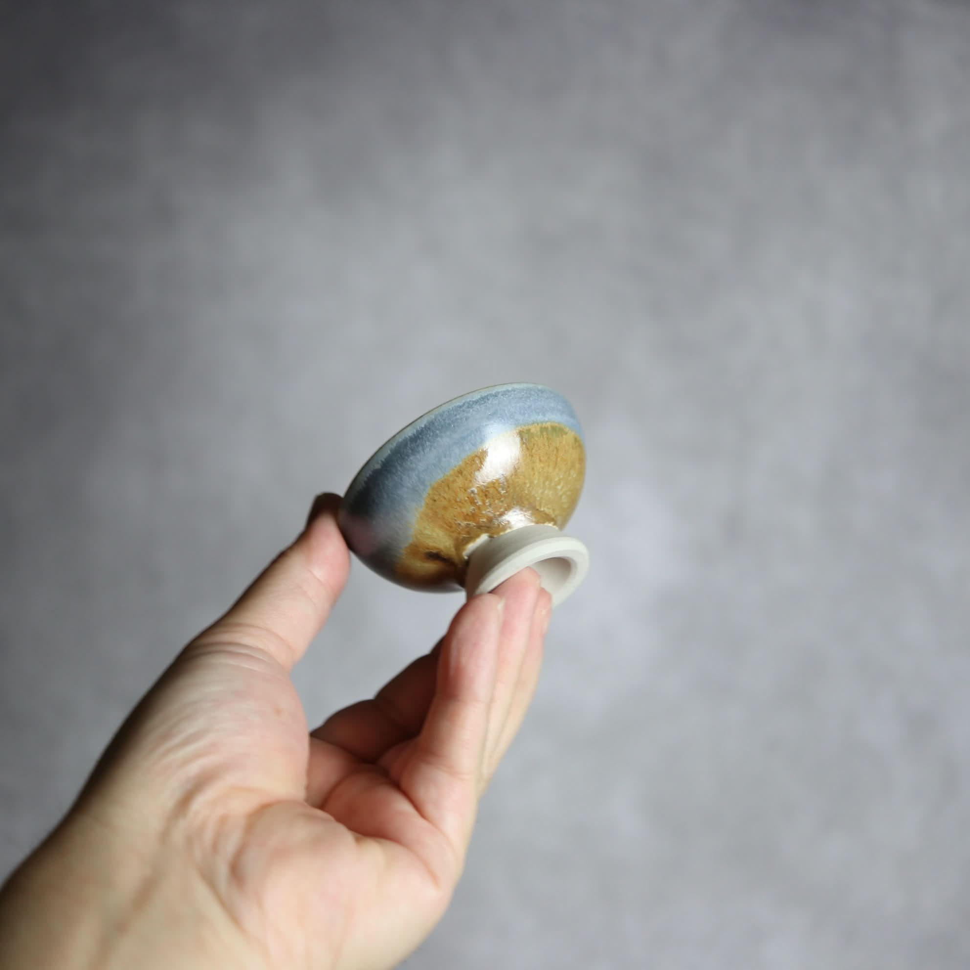 ぐい呑1 青釉 掛釉 やちむん 陶器 拓美窯 やちむん 陶器.