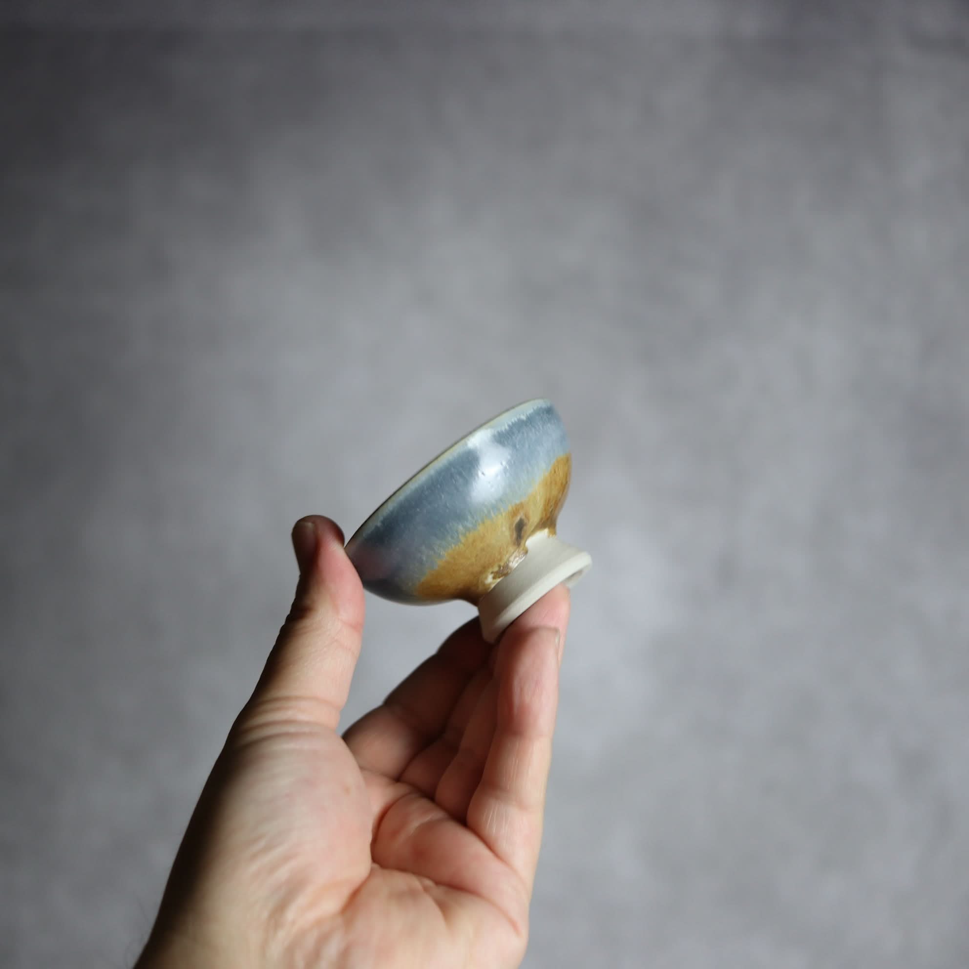 ぐい呑1 青釉 掛釉 やちむん 陶器 拓美窯 やちむん 陶器.