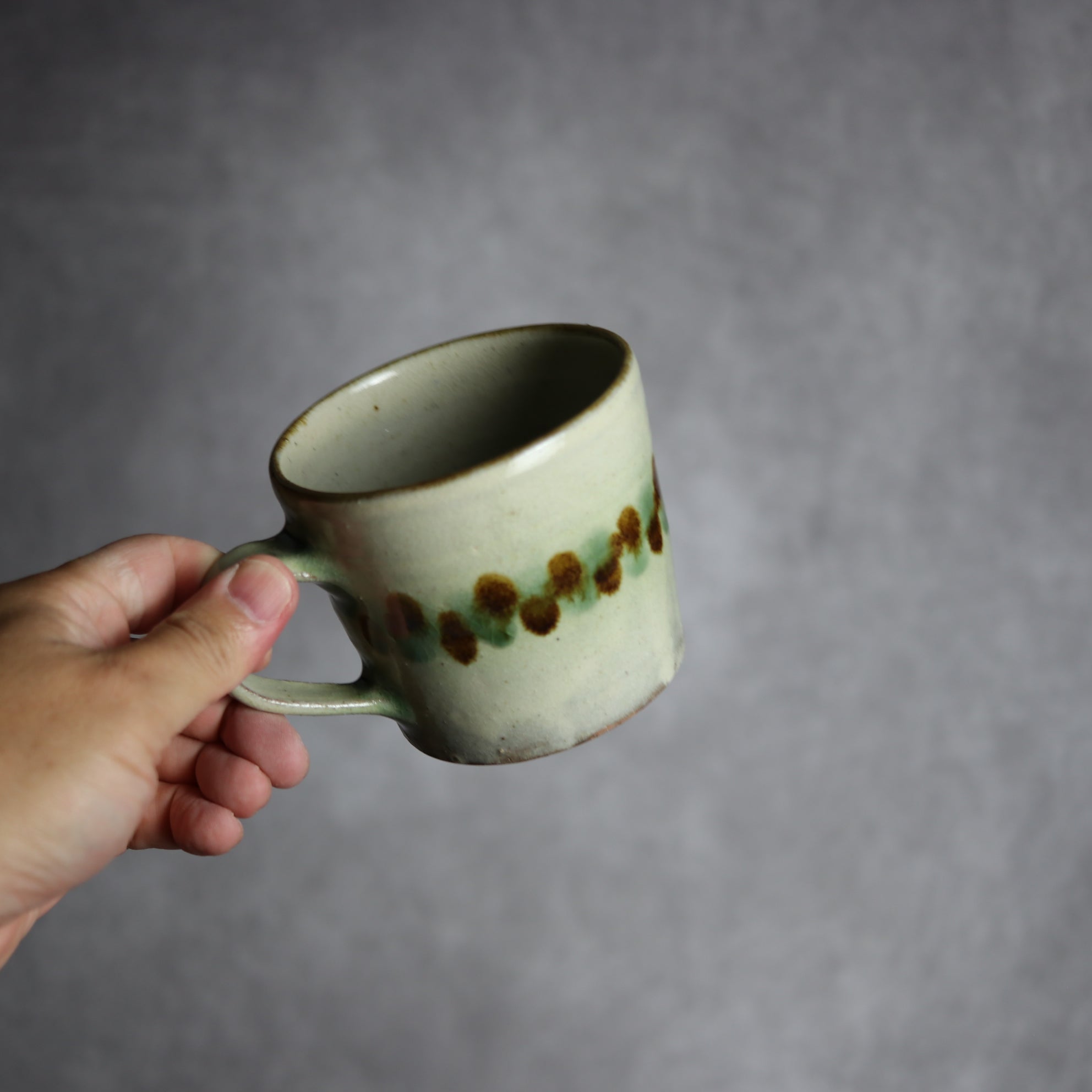 マグカップ2 三彩 点打 やちむん 陶器 やちむん工房 mug