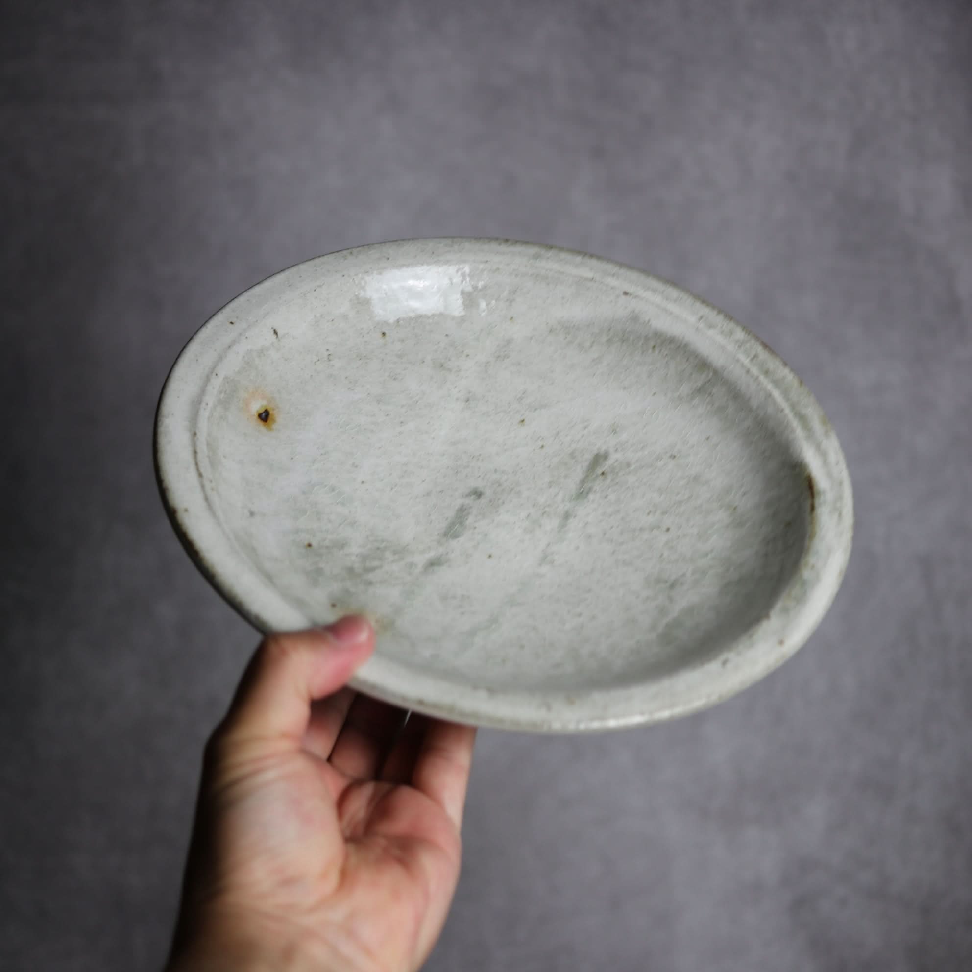 8寸リム丸皿1 白 やちむん 陶器 森製陶所 やちむん 陶器.