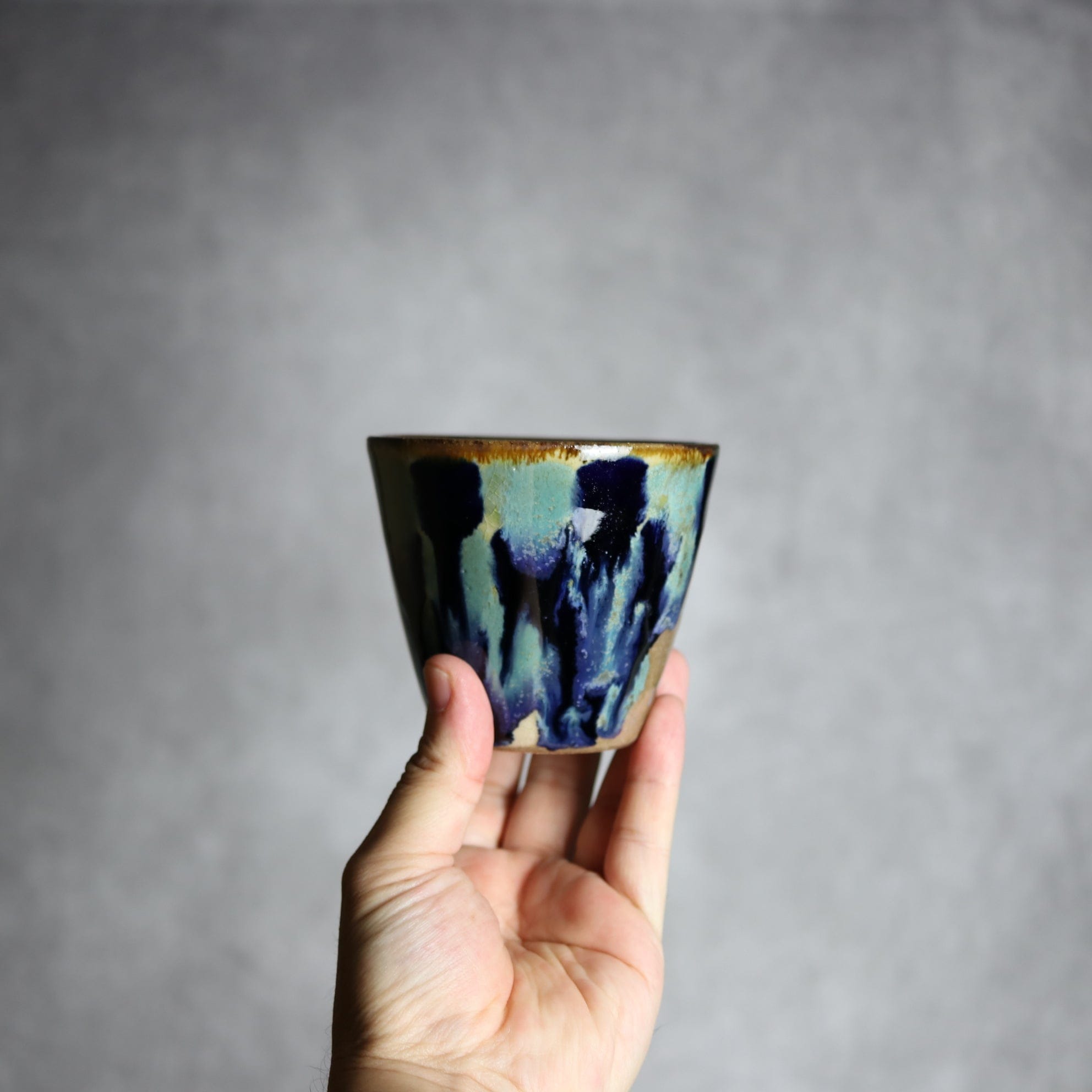 フリーカップ1 青三彩紋 やちむん 陶器 エドメ陶房 やちむん 陶器.