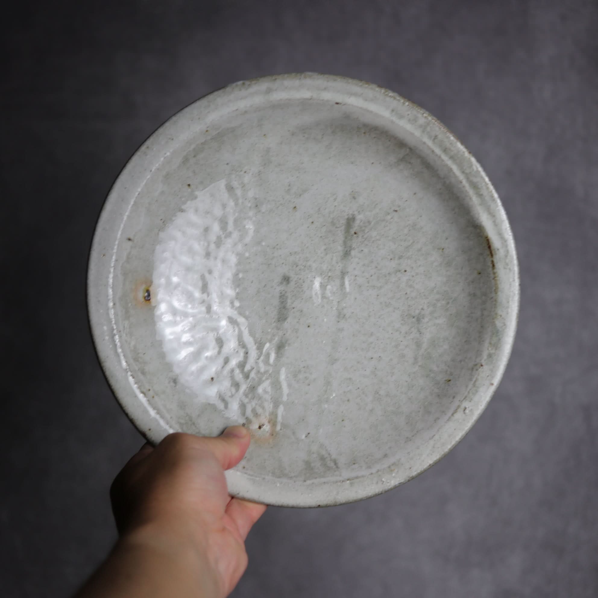 8寸リム丸皿1 白 やちむん 陶器 森製陶所 やちむん 陶器.