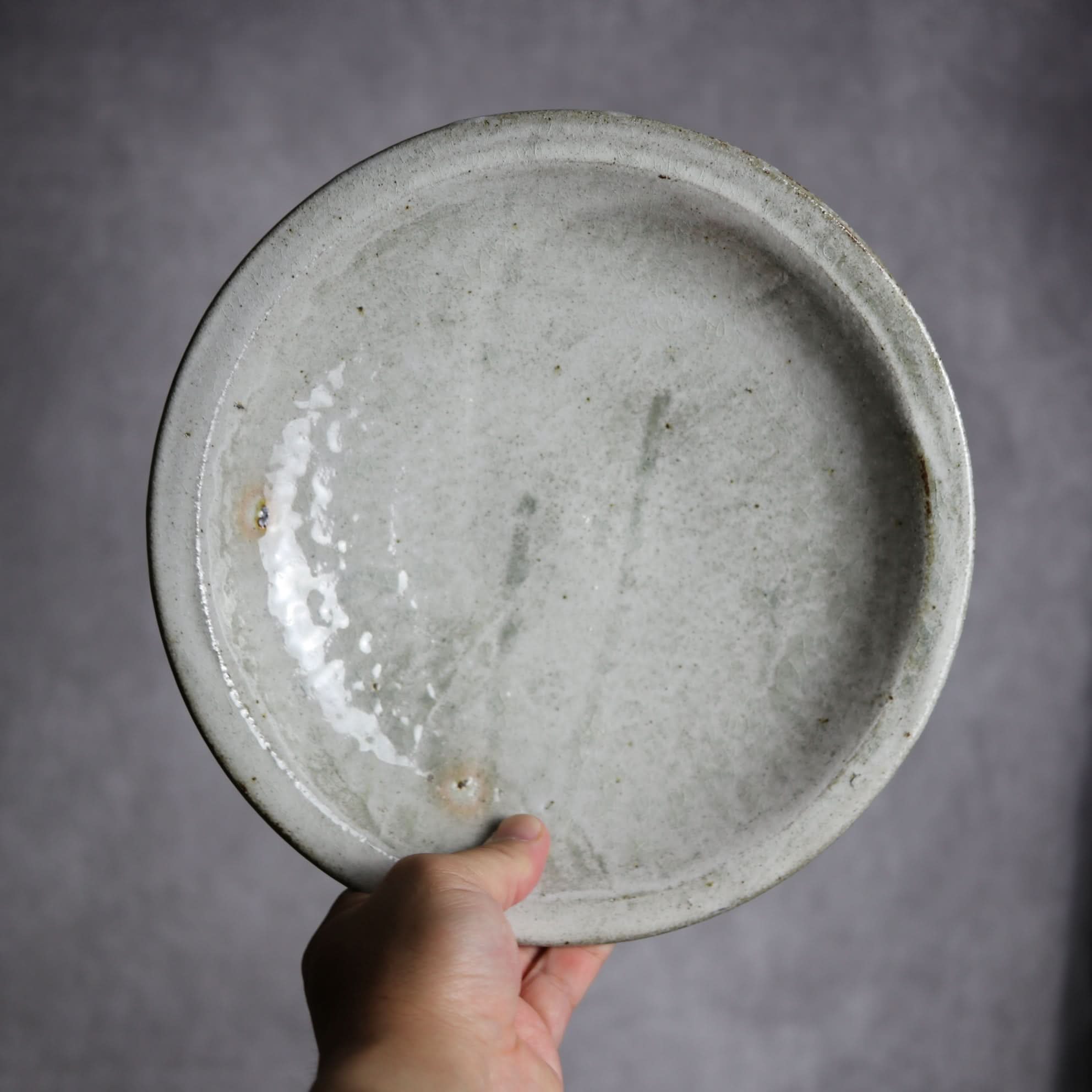 8寸リム丸皿1 白 やちむん 陶器 森製陶所 やちむん 陶器.