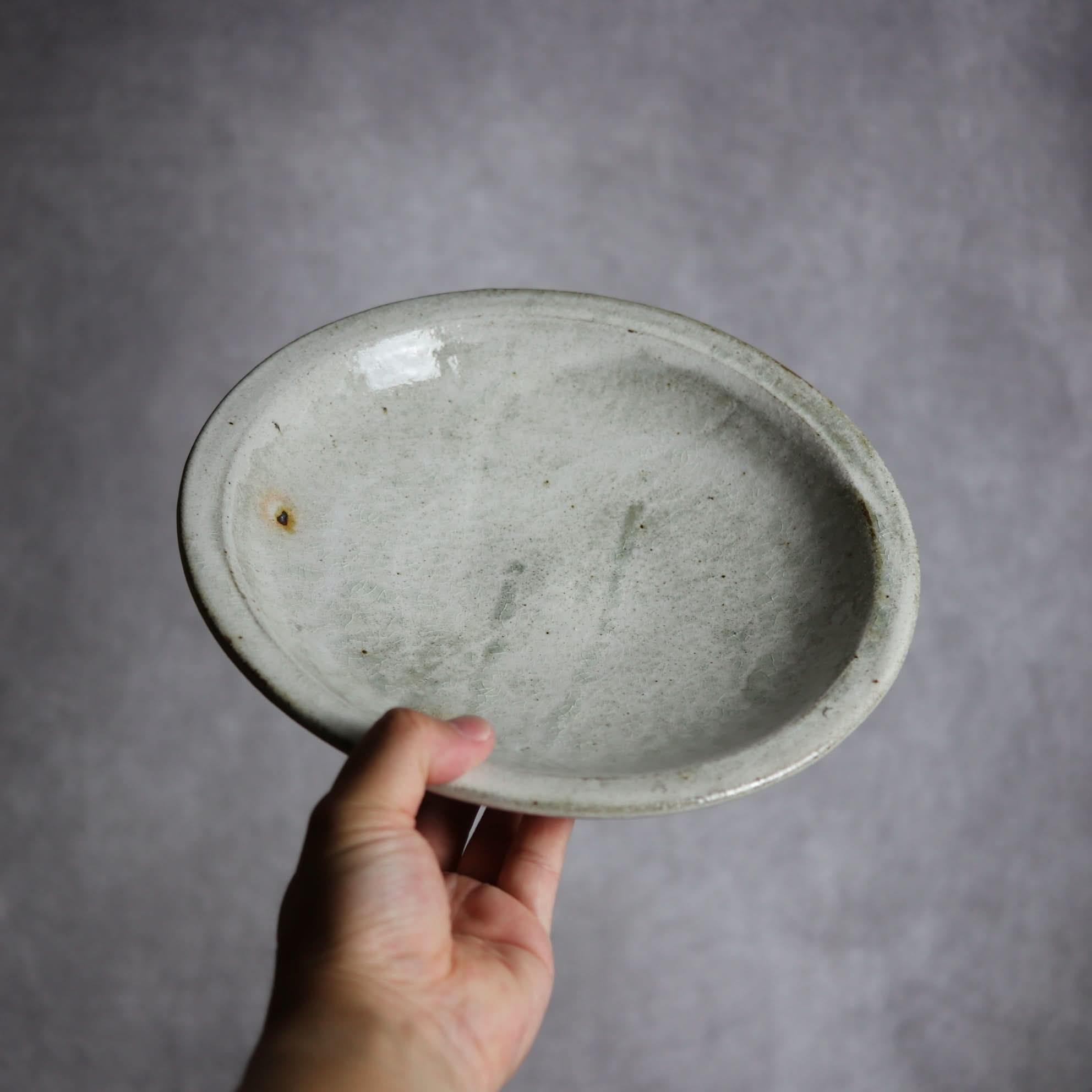 8寸リム丸皿1 白 やちむん 陶器 森製陶所 やちむん 陶器.