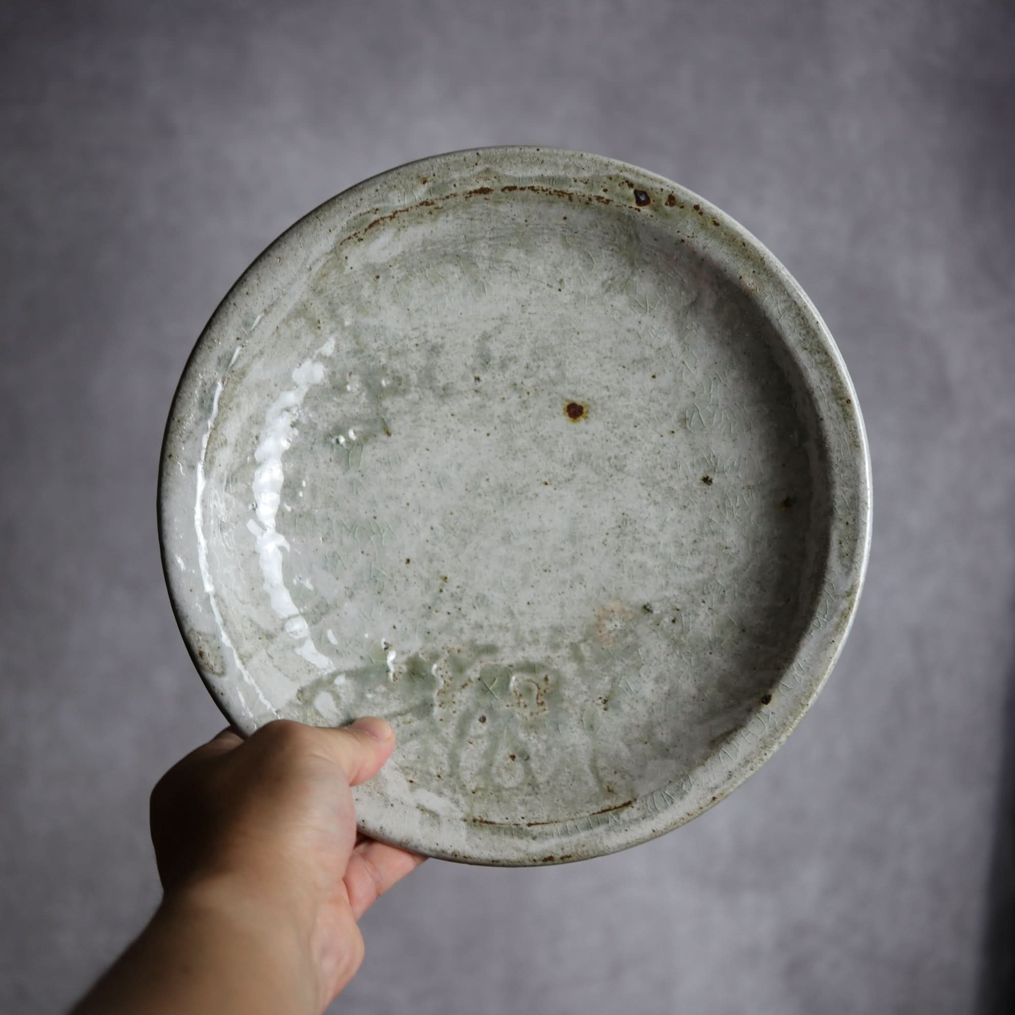 8寸リム丸皿2 白 やちむん 陶器 森製陶所 やちむん 陶器.