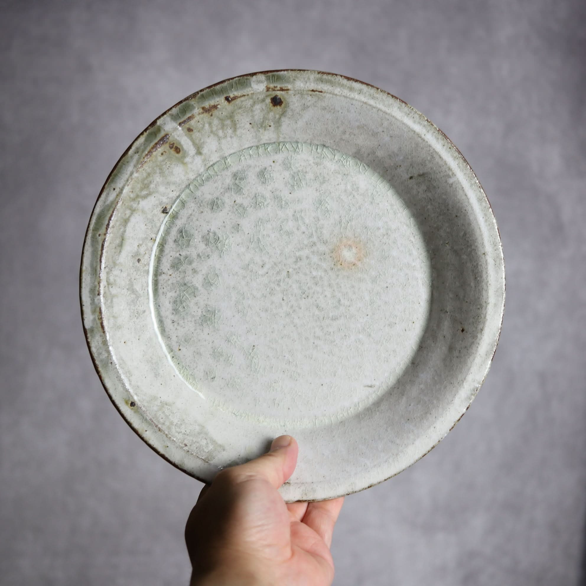 8寸リム平皿1 白 やちむん 陶器 森製陶所 やちむん 陶器.