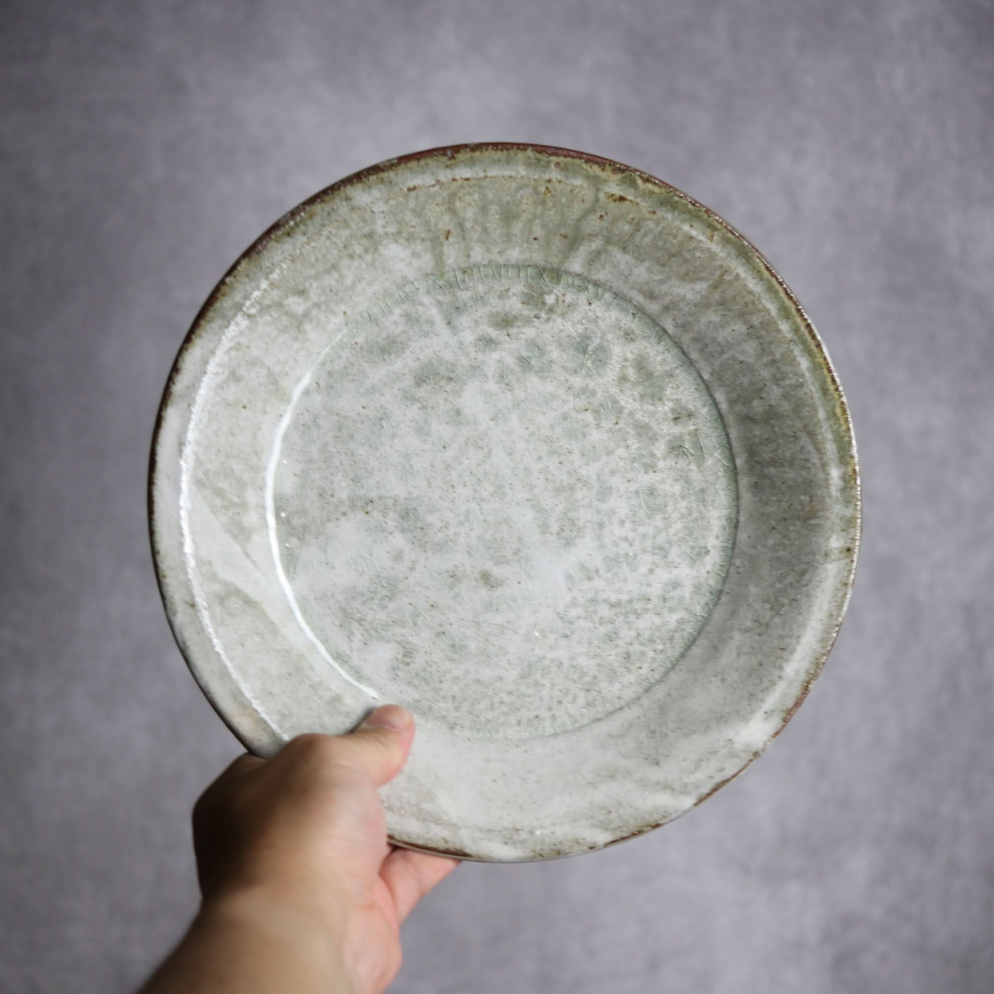 8寸リム平皿2 白 やちむん 陶器 森製陶所 やちむん 陶器.