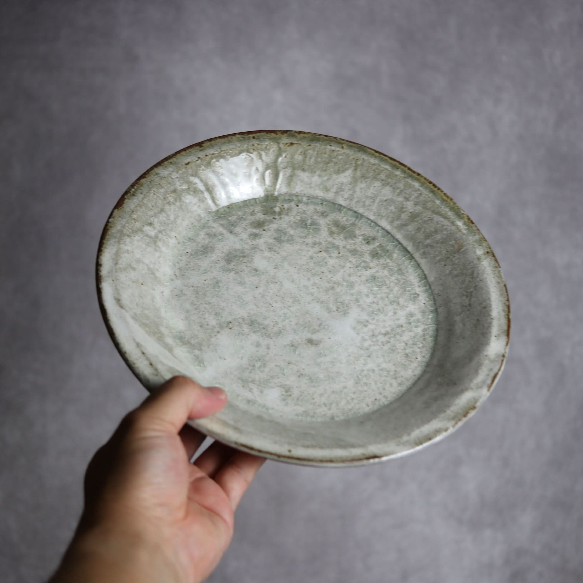 8寸リム平皿2 白 やちむん 陶器 森製陶所 やちむん 陶器.