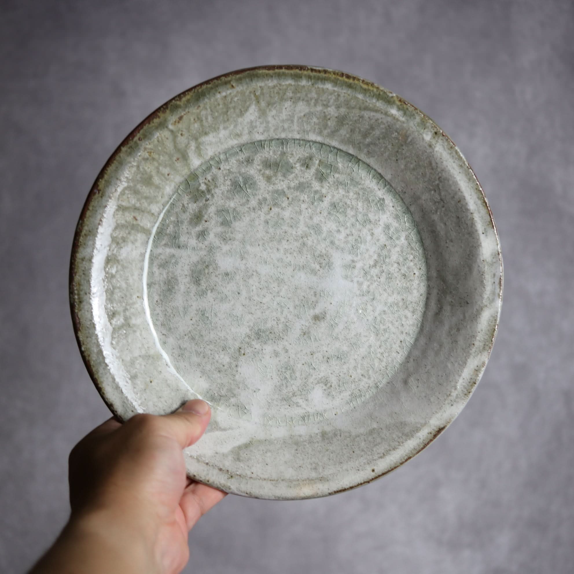 8寸リム平皿2 白 やちむん 陶器 森製陶所 やちむん 陶器.