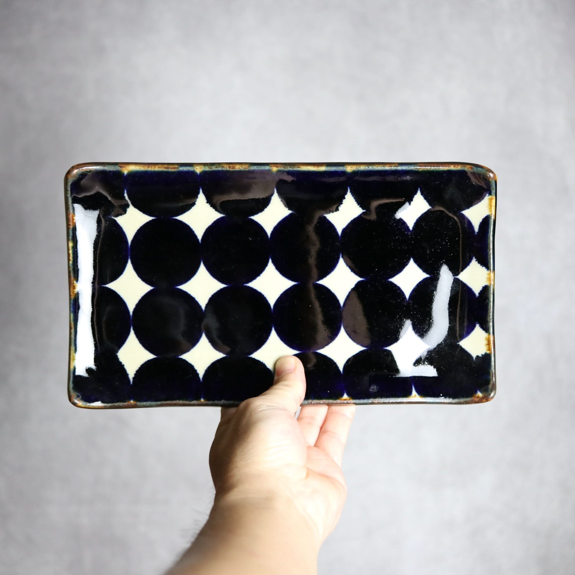 セミロングプレート1 青ドット紋 やちむん 陶器 エドメ陶房 やちむん 陶器.