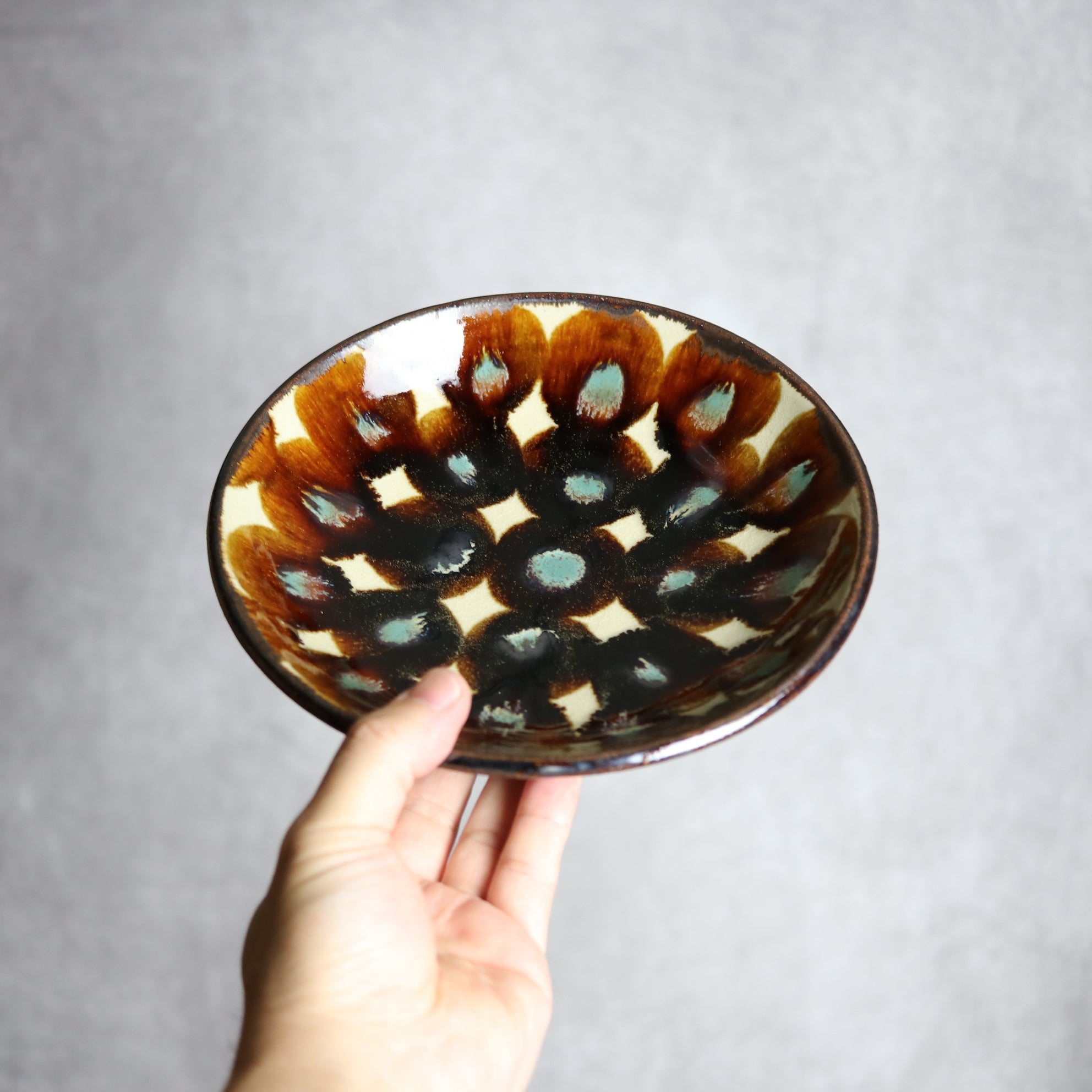 エドメ陶房 - 19センチ皿1 茶丸紋 やちむん 陶器 エドメ陶房 - mundasui