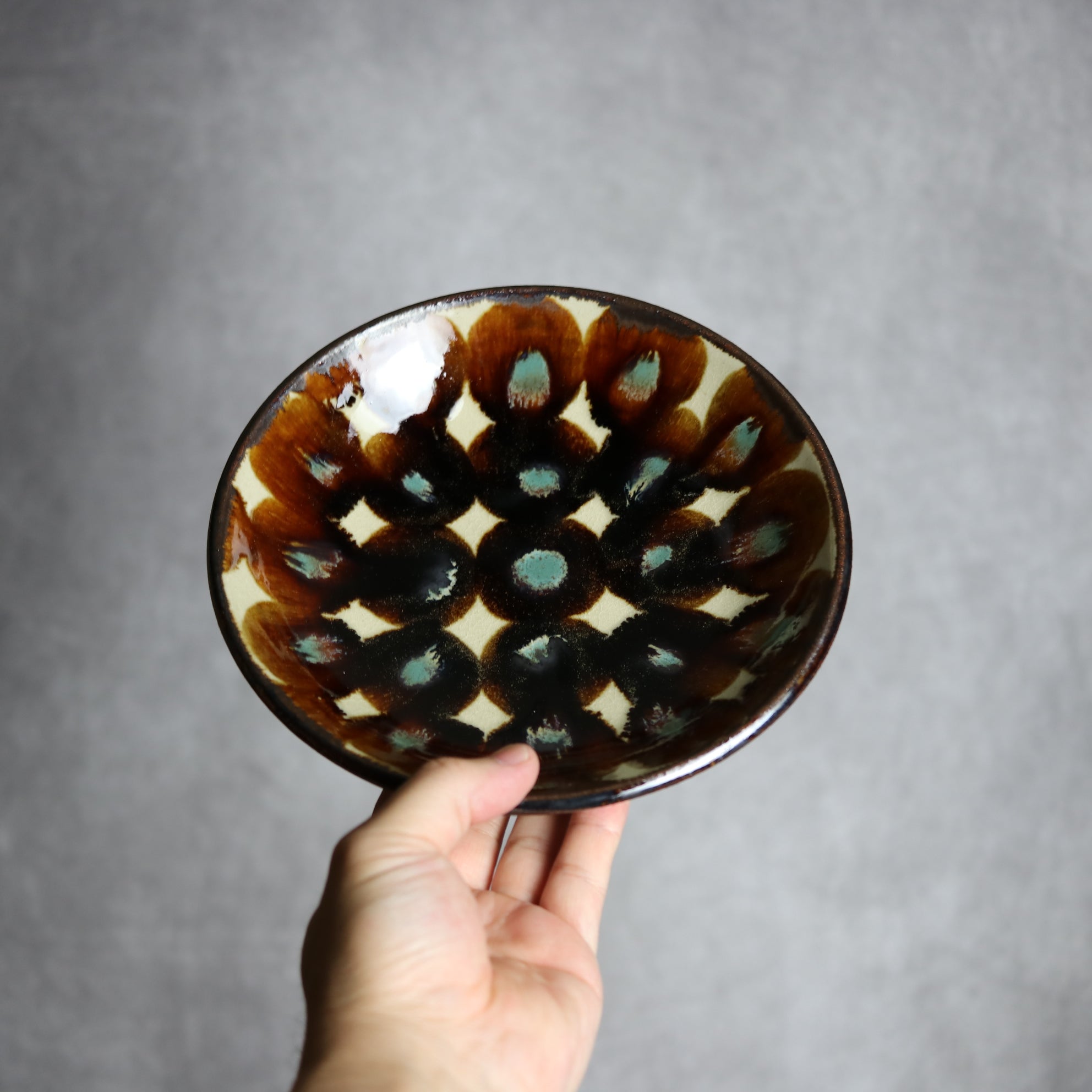 エドメ陶房 - 19センチ皿1 茶丸紋 やちむん 陶器 エドメ陶房 - mundasui