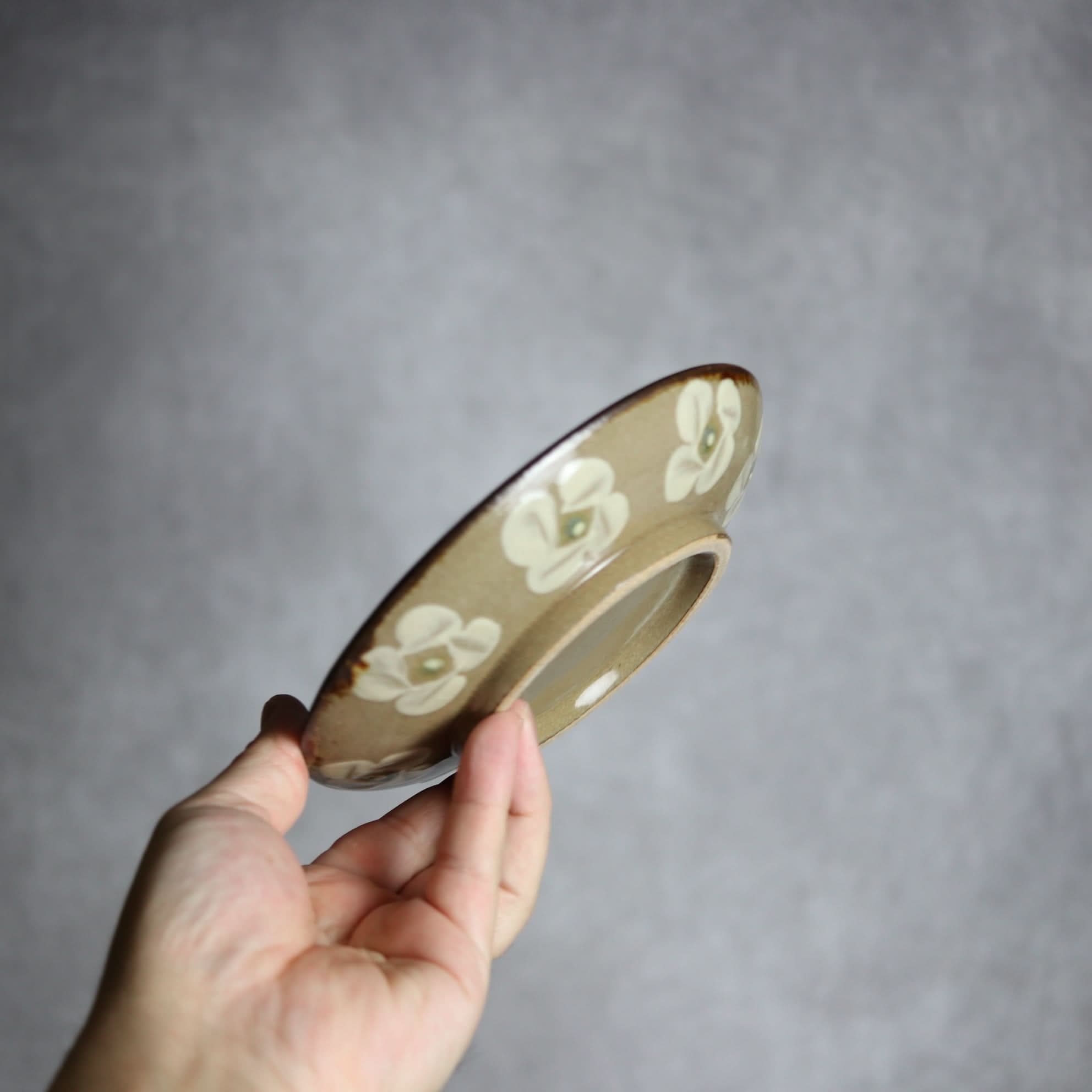 5寸皿1 三彩花紋 やちむん 陶器 エドメ陶房 やちむん 陶器.