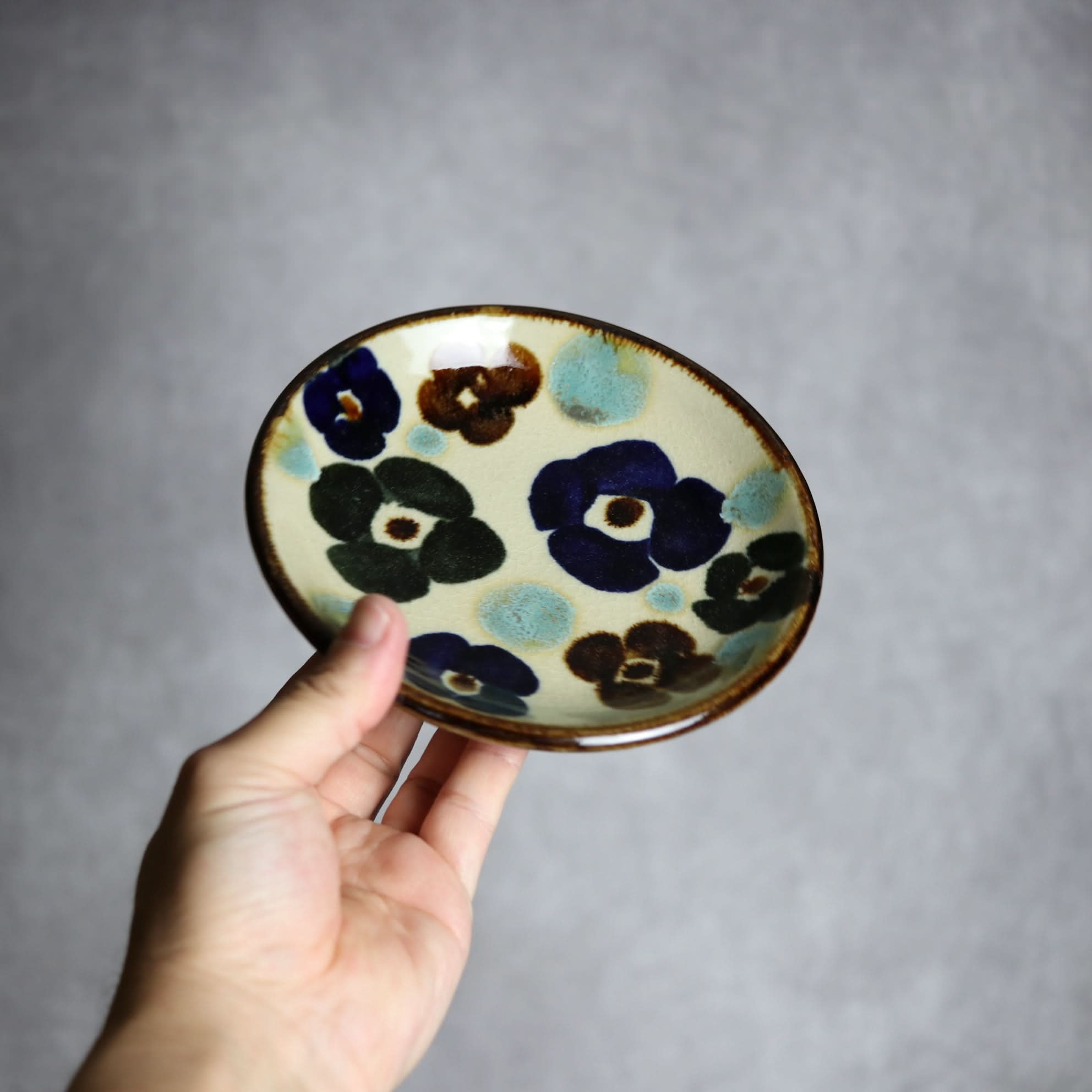 5寸皿1 三彩花紋 やちむん 陶器 エドメ陶房 やちむん 陶器.