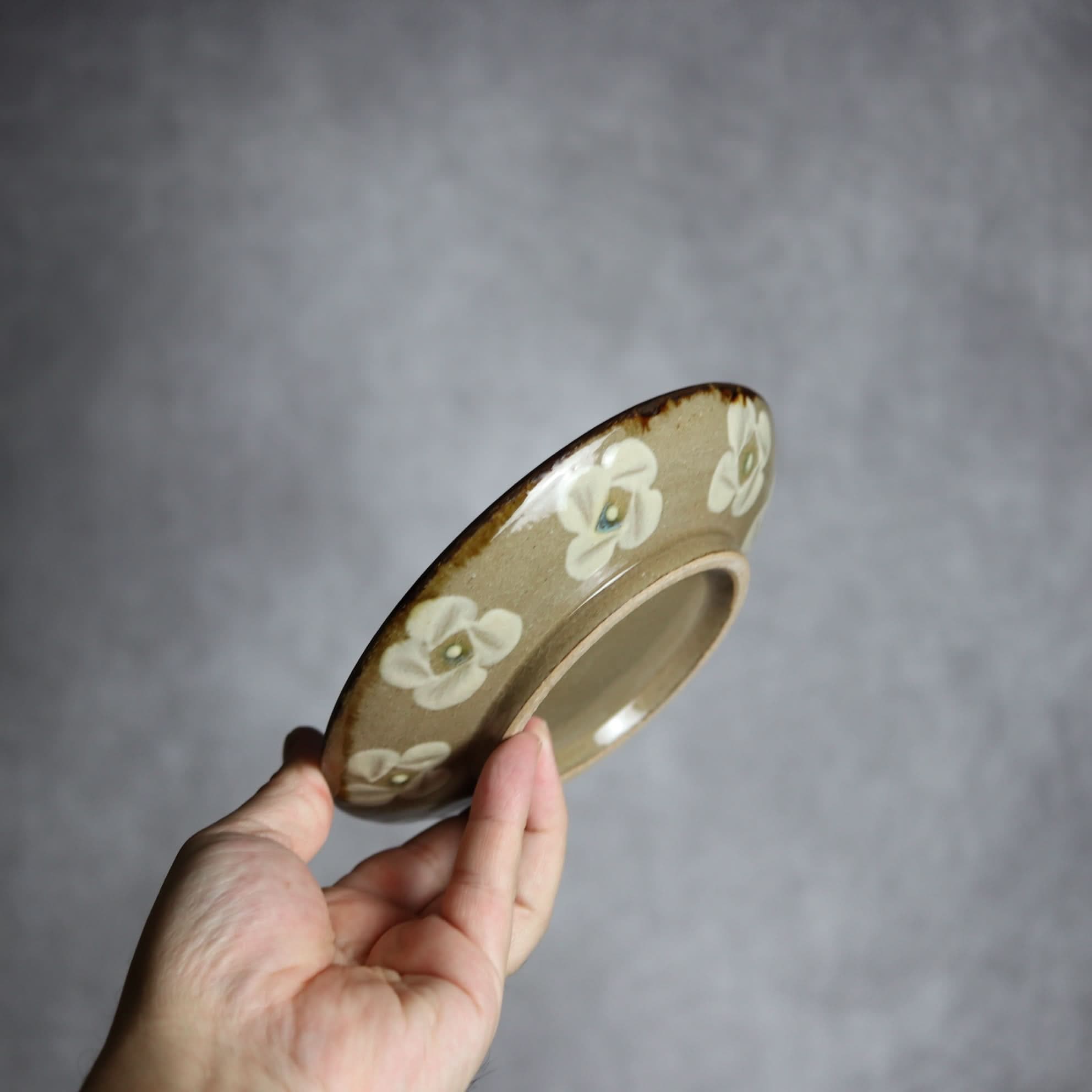 5寸皿1 三彩花紋 やちむん 陶器 エドメ陶房 やちむん 陶器.