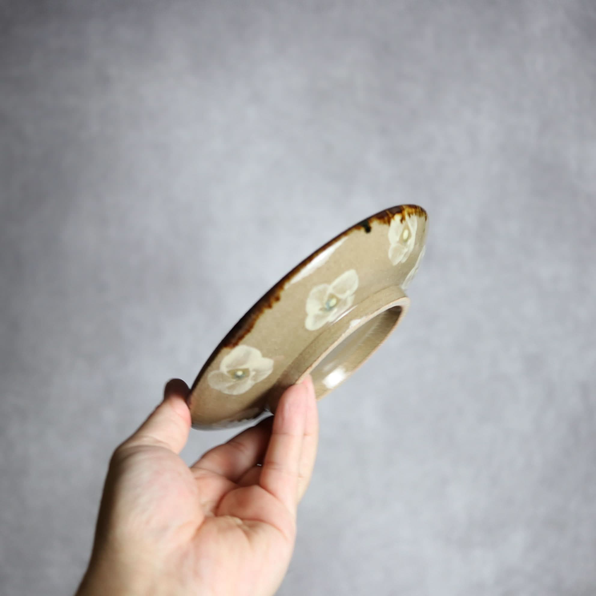 5寸皿2 花紋 やちむん 陶器 エドメ陶房 やちむん 陶器.