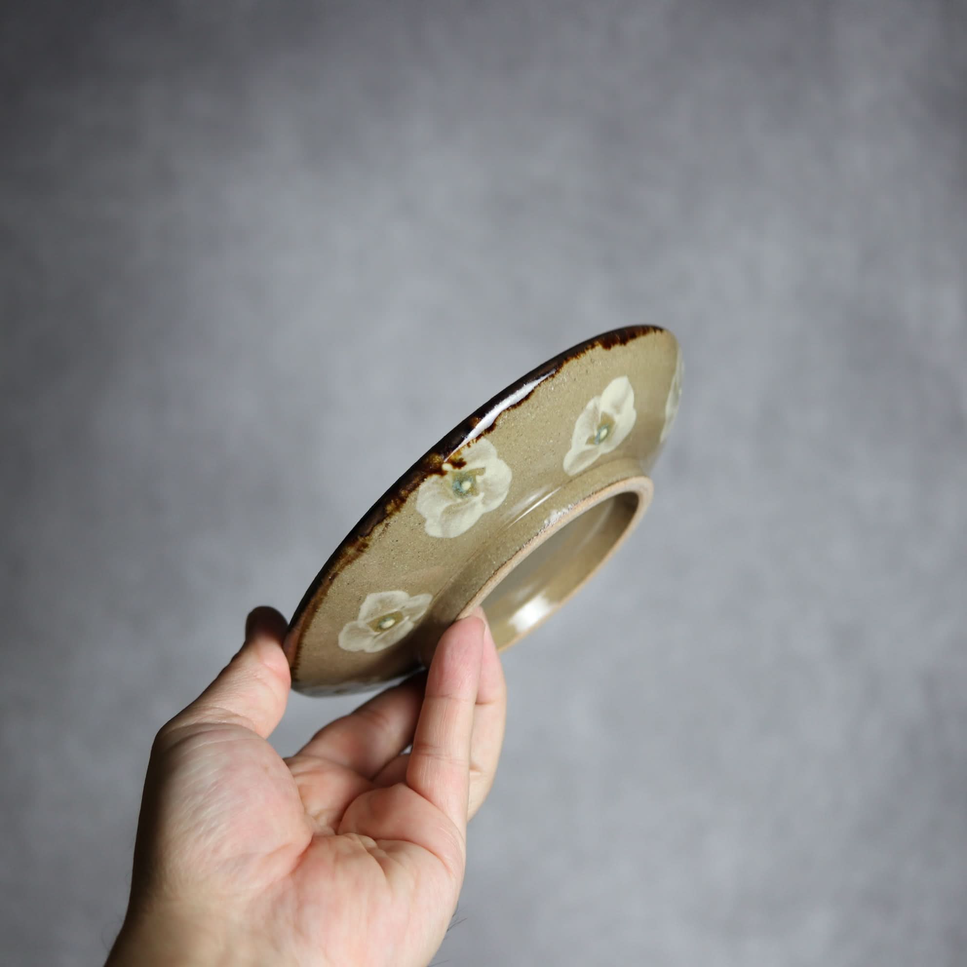 5寸皿2 花紋 やちむん 陶器 エドメ陶房 やちむん 陶器.