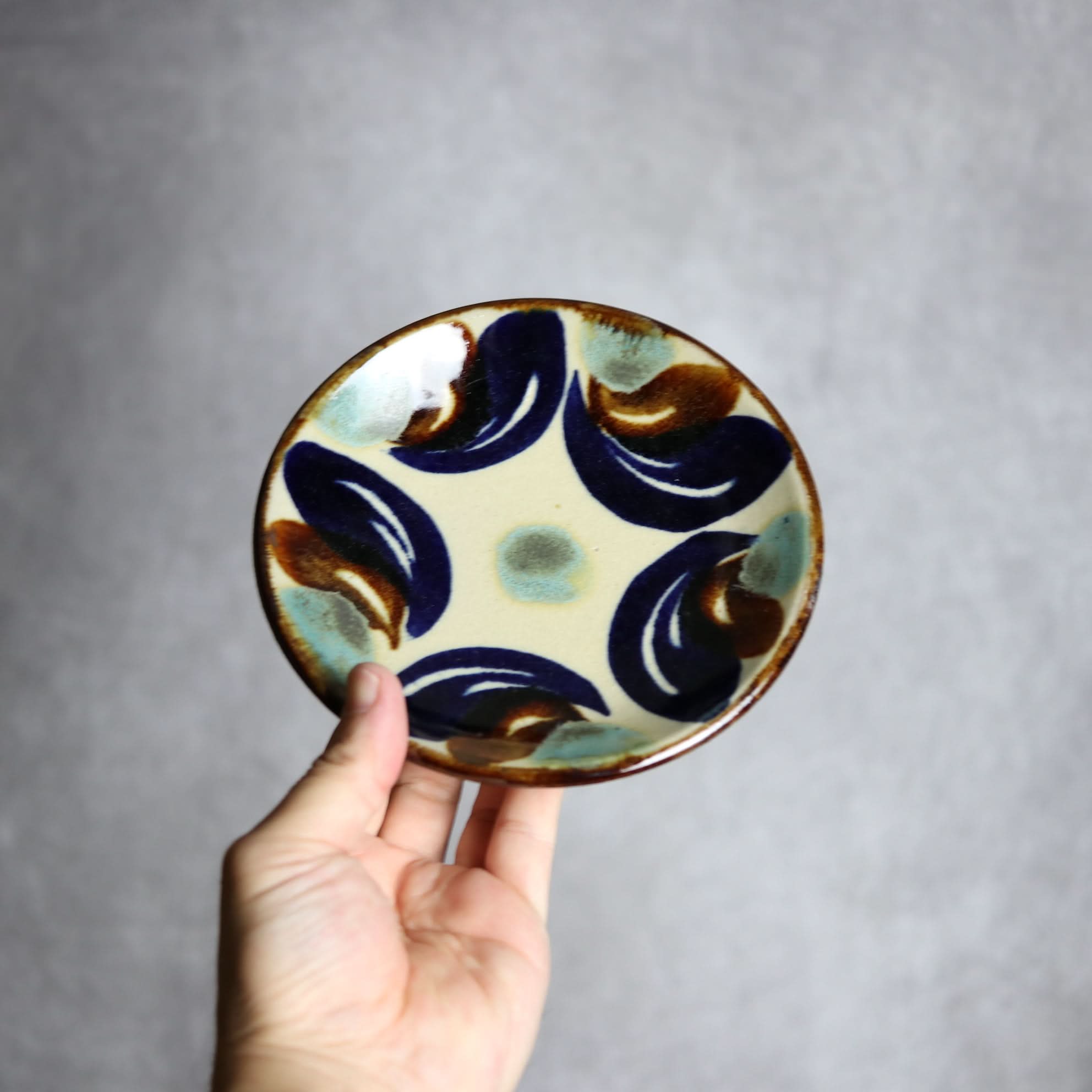 5寸皿1 風紋 やちむん 陶器 エドメ陶房 やちむん 陶器.