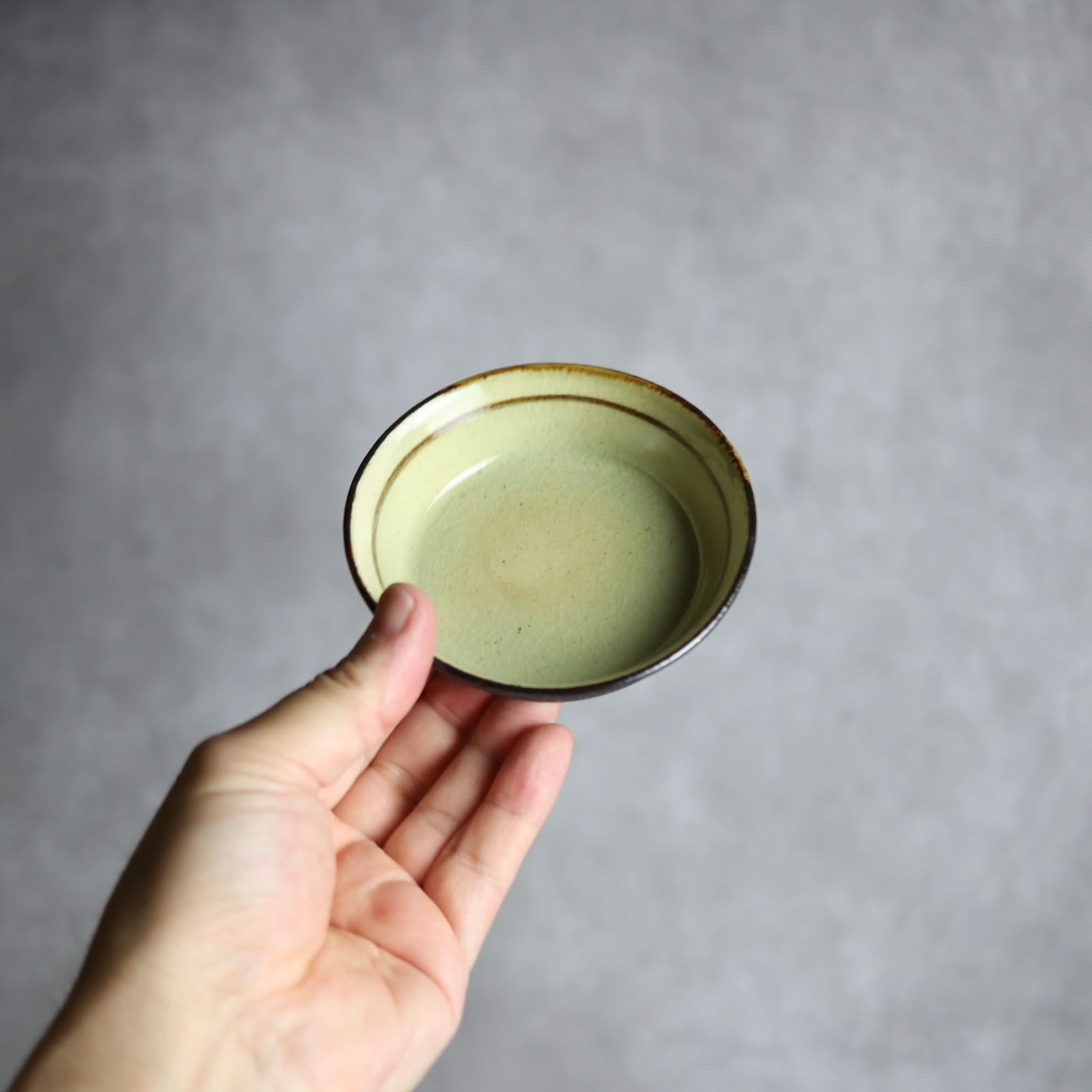 3寸安南鉢1 灰 黒釉 やちむん 陶器 陶と厨子甕 ひ窯 やちむん 陶器.