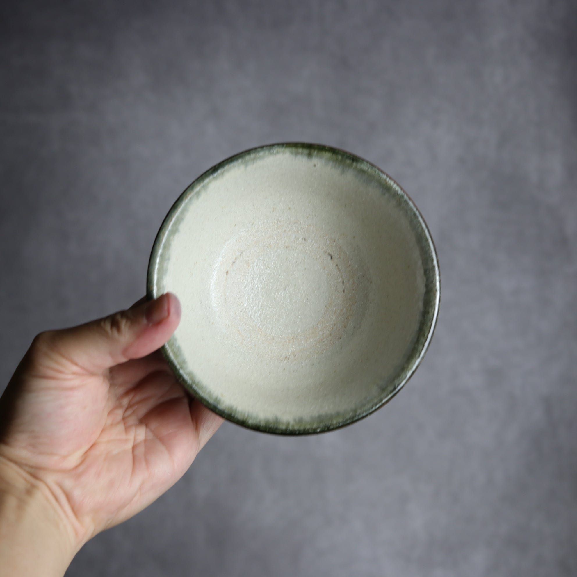 4寸マカイ1 黒呉須釉 唐草 やちむん 陶器 榮一工房