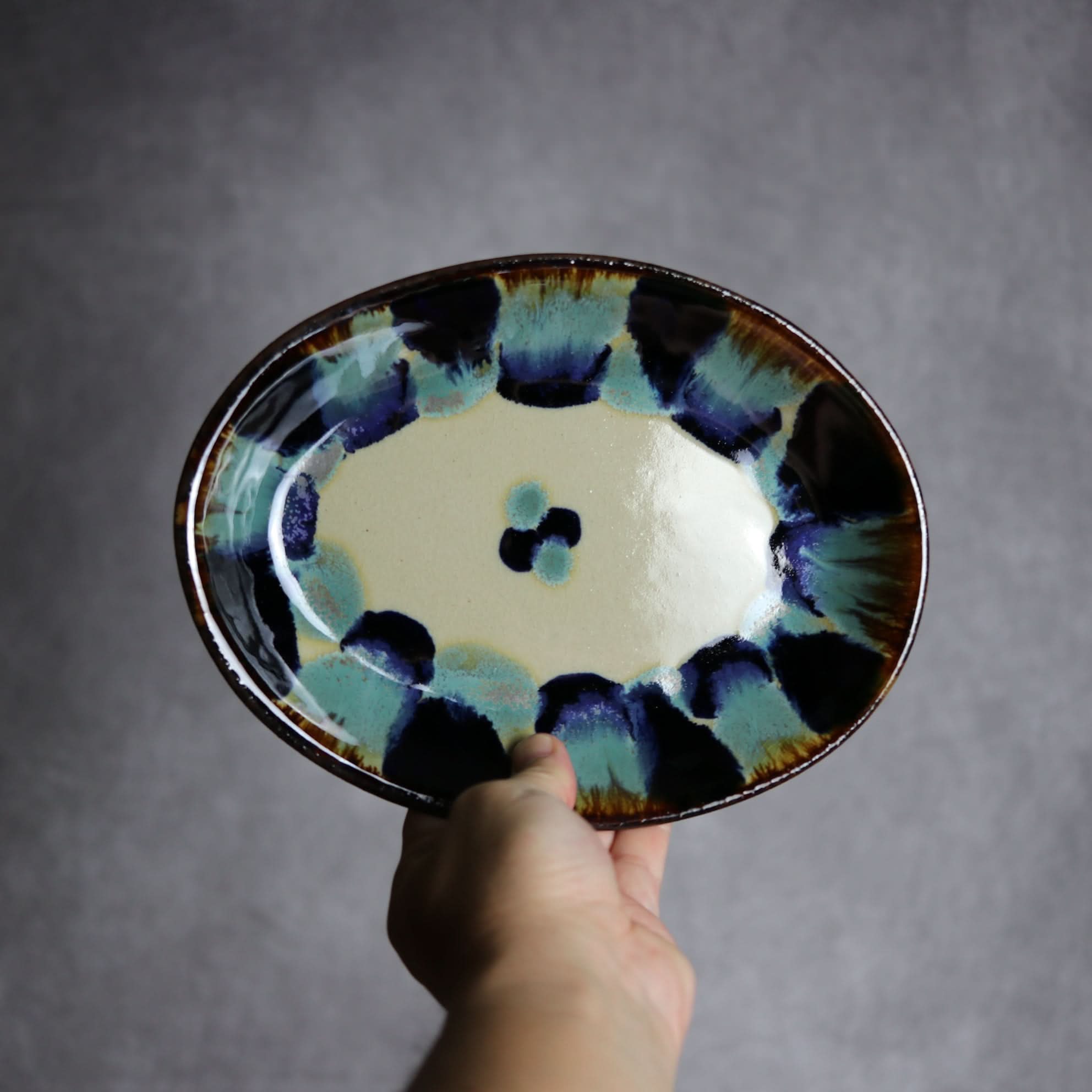 オーバル皿1 青三彩紋 やちむん 陶器 エドメ陶房 やちむん 陶器.