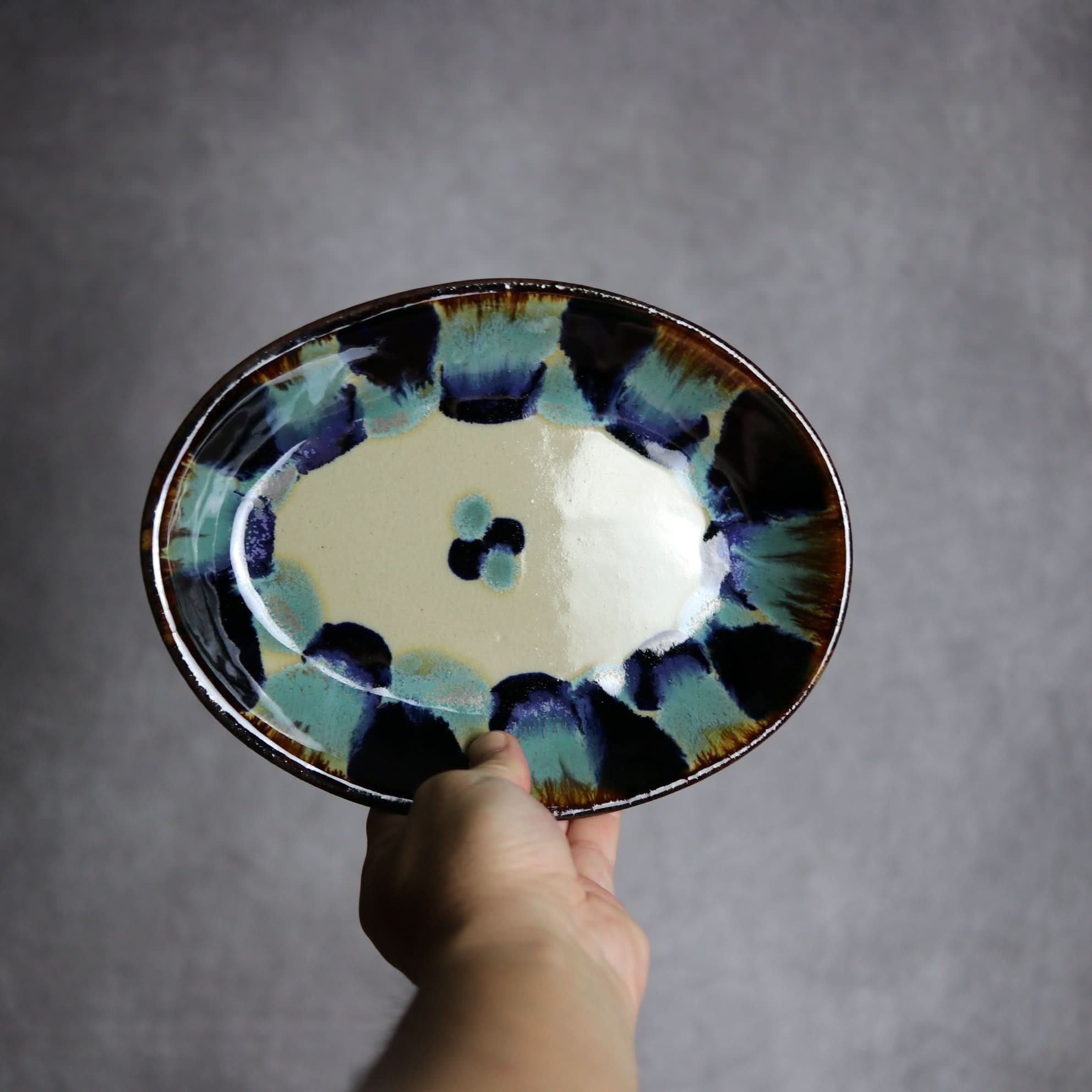 オーバル皿1 青三彩紋 やちむん 陶器 エドメ陶房 やちむん 陶器.
