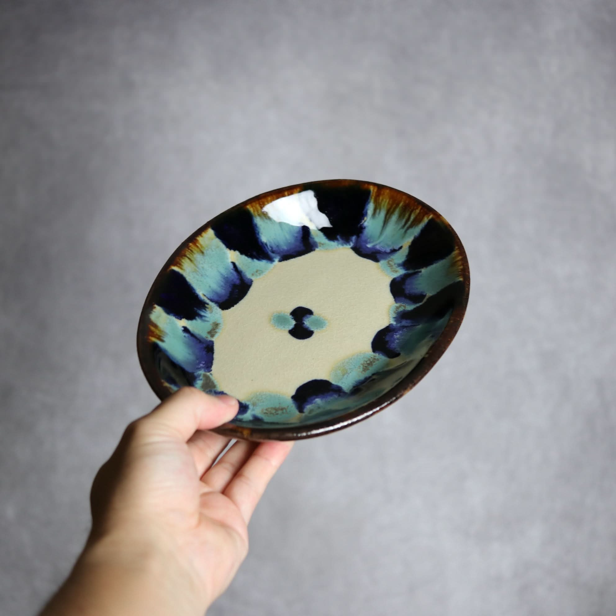 オーバル皿1 青三彩紋 やちむん 陶器 エドメ陶房 やちむん 陶器.