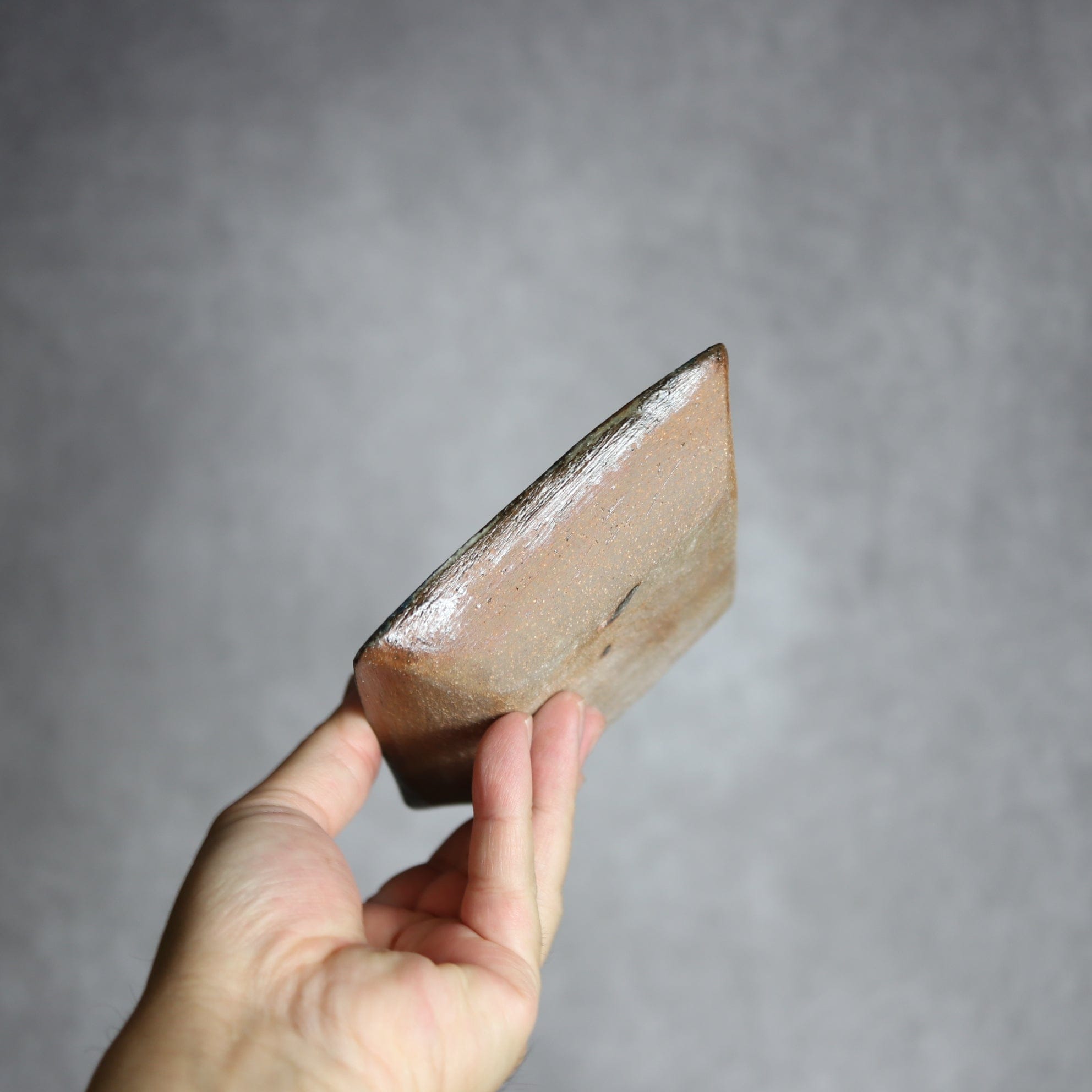 角皿1 飴 呉須釉 やちむん 陶器 漂窯 陶器.