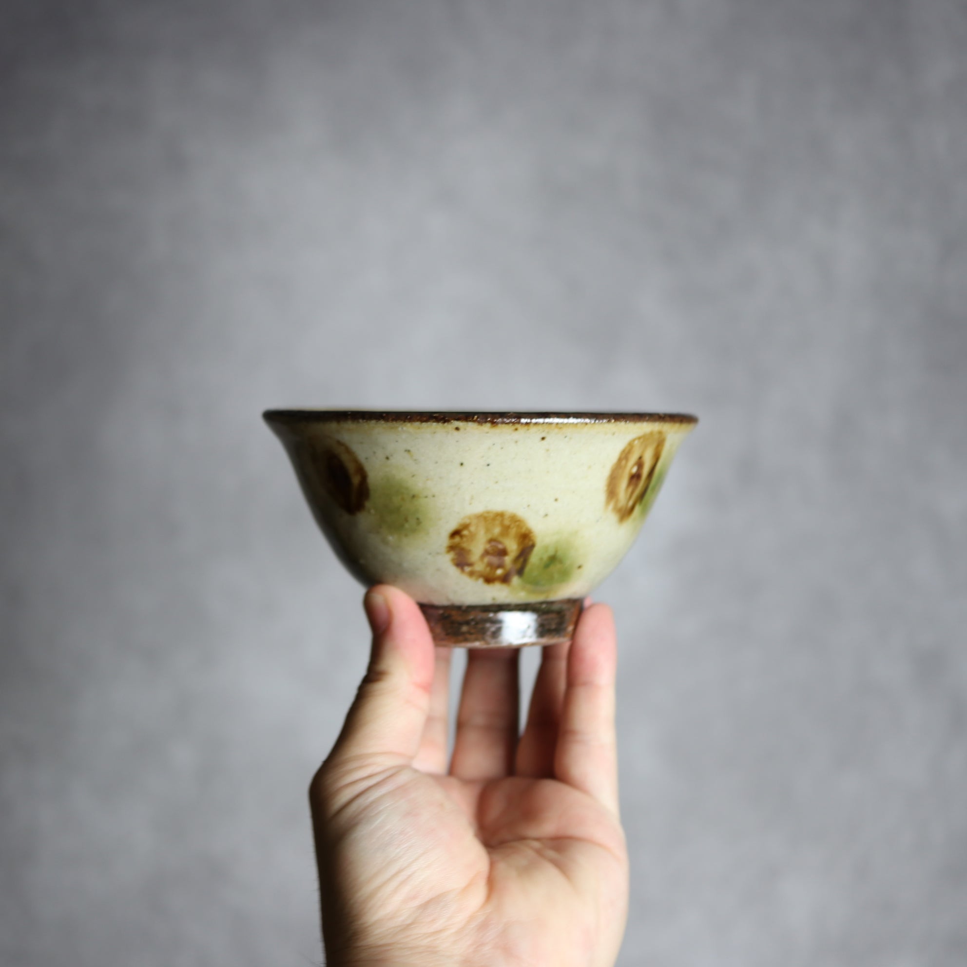 陶芸こまがた - 4寸マカイ 緑 茶 ドット やちむん 陶器 陶芸こまがた - mundasui
